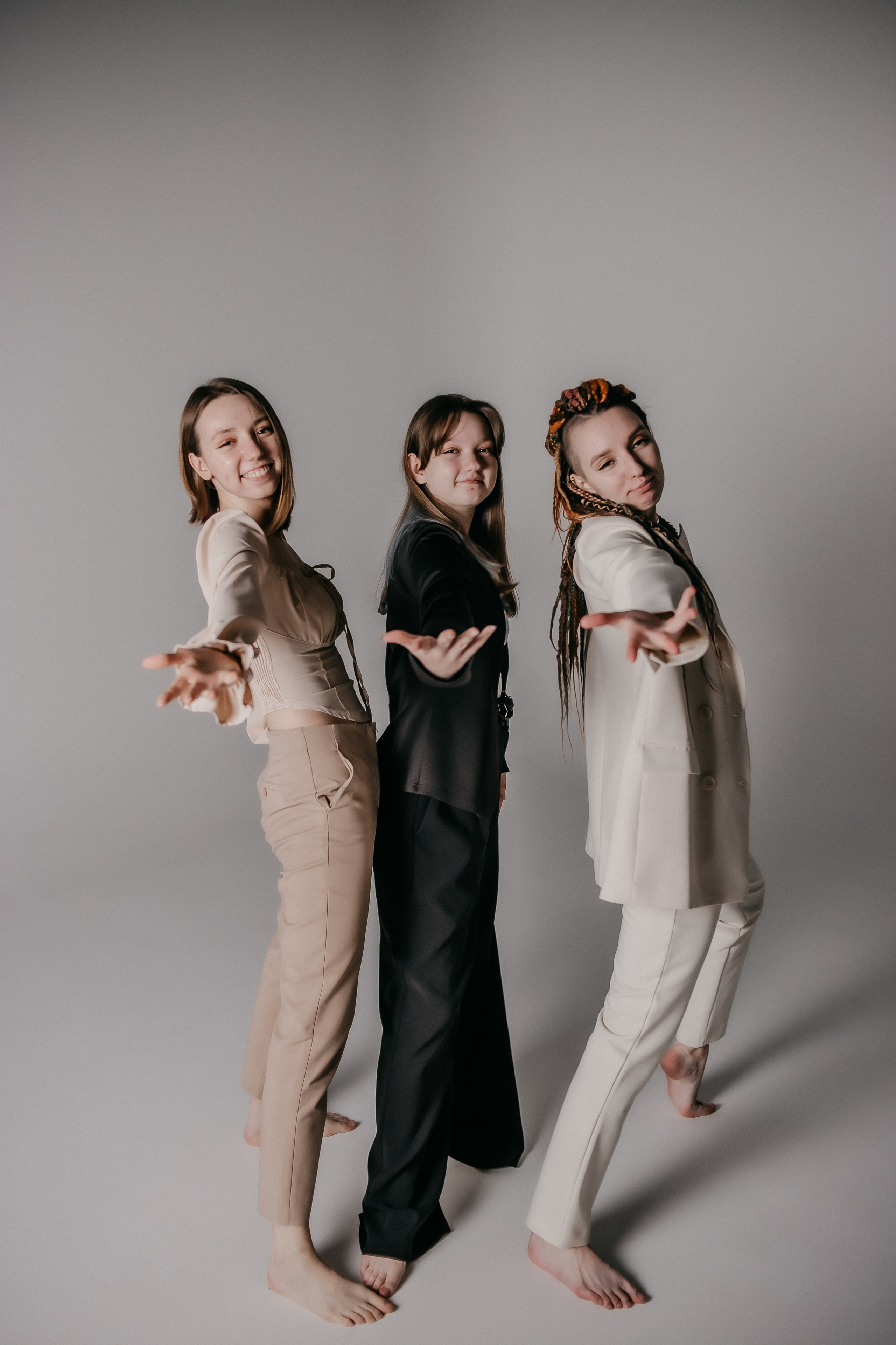 Три сестры. Марина, Алёна, Софья. Фотограф Регина Крикунова г. Красноярск