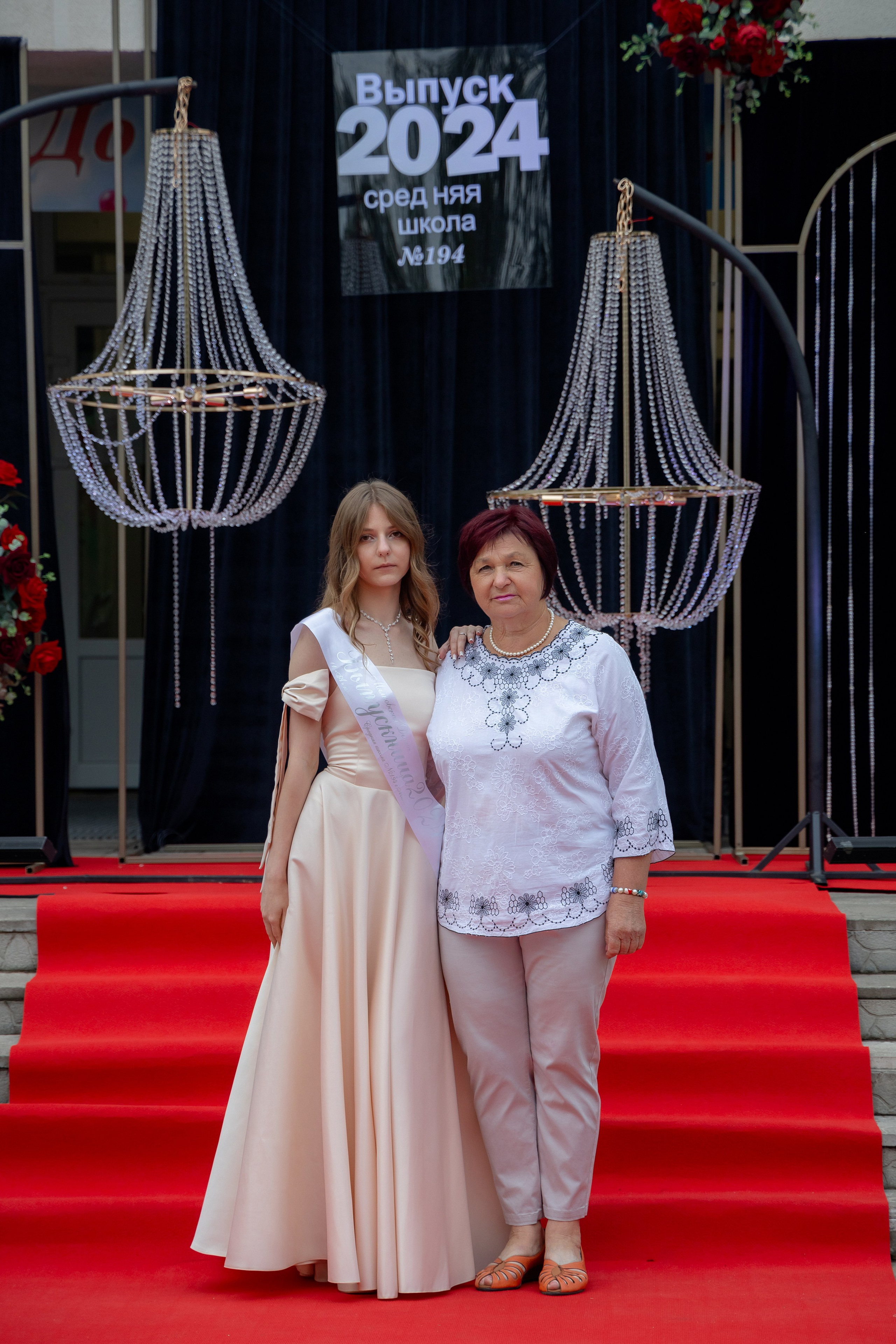 Школьный выпускной 2024 год в Соколе (Минск). Свадебный фотограф в Минске/Беларуси Сергей Спиридонов