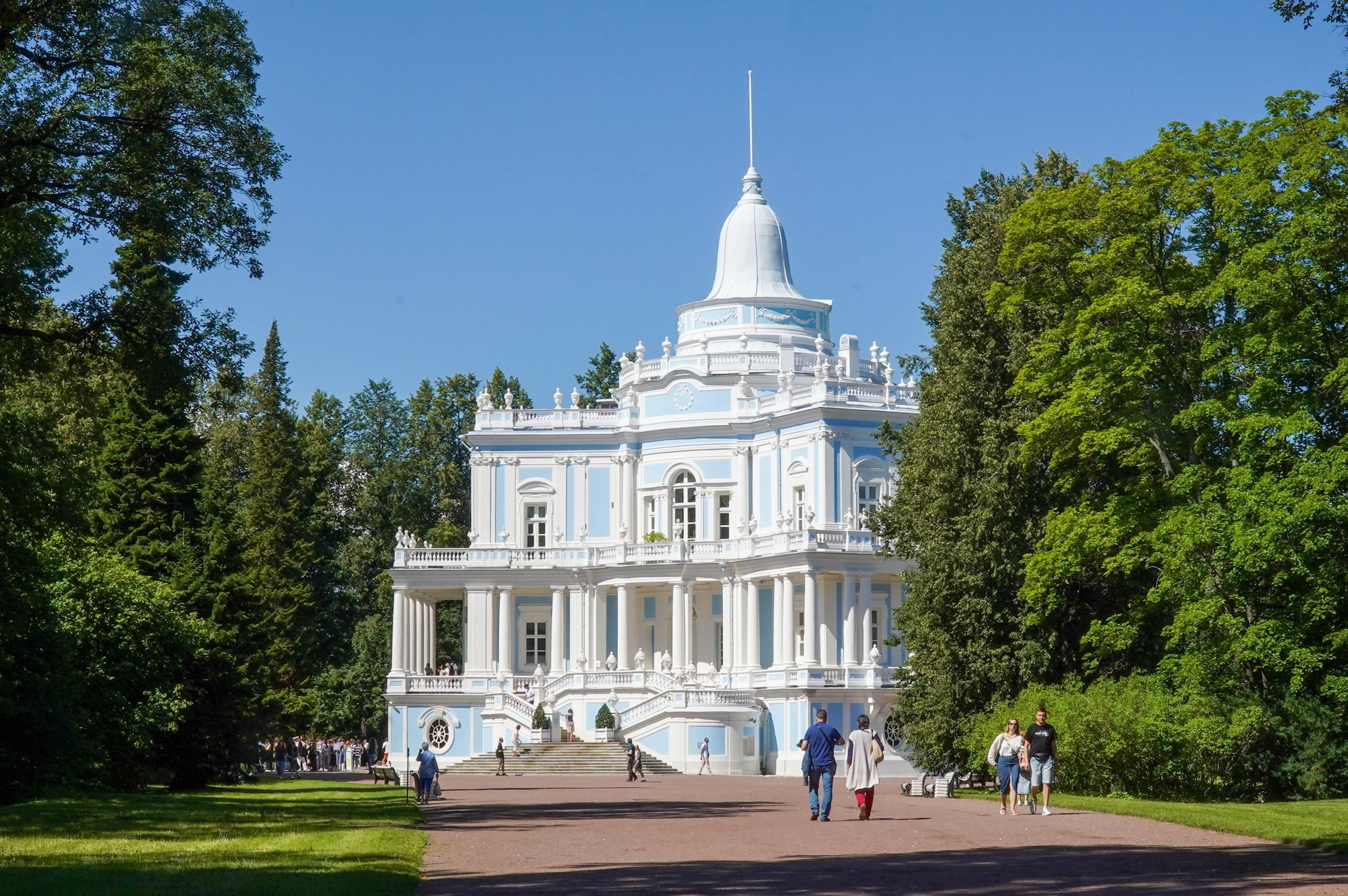 ОРАНИЕНБАУМ. Июль 2024. Фотограф Наталья Погодина в г. Обнинске