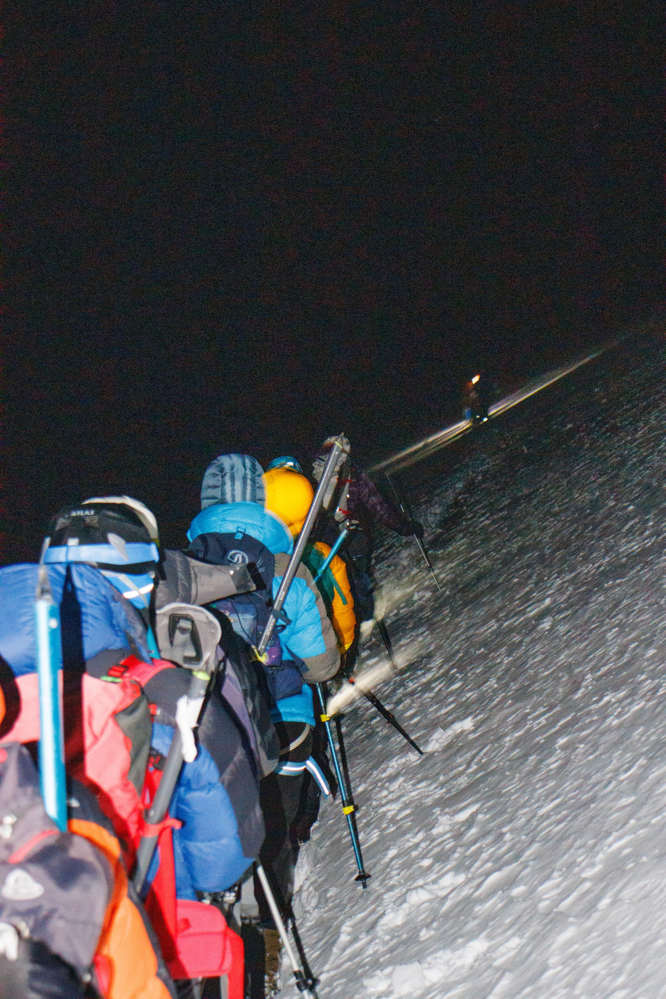 Эльбрус / восхождение. Фотограф на трекинг и восхождение Эльбрус, Приэльбрусье. Елизавета Бобок