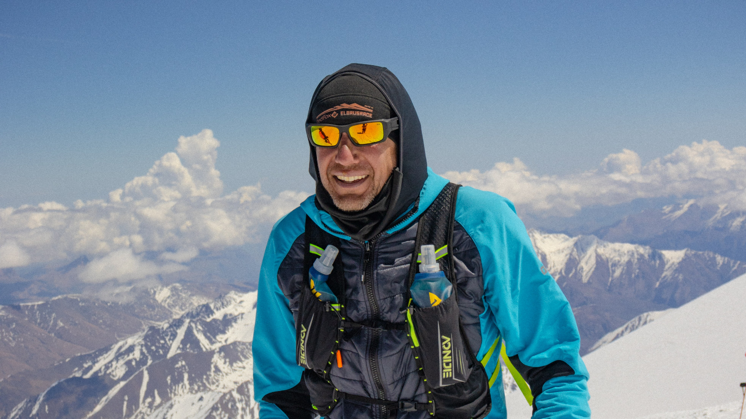 Скайранинг. Фотограф на трекинг и восхождение Эльбрус, Приэльбрусье. Елизавета Бобок