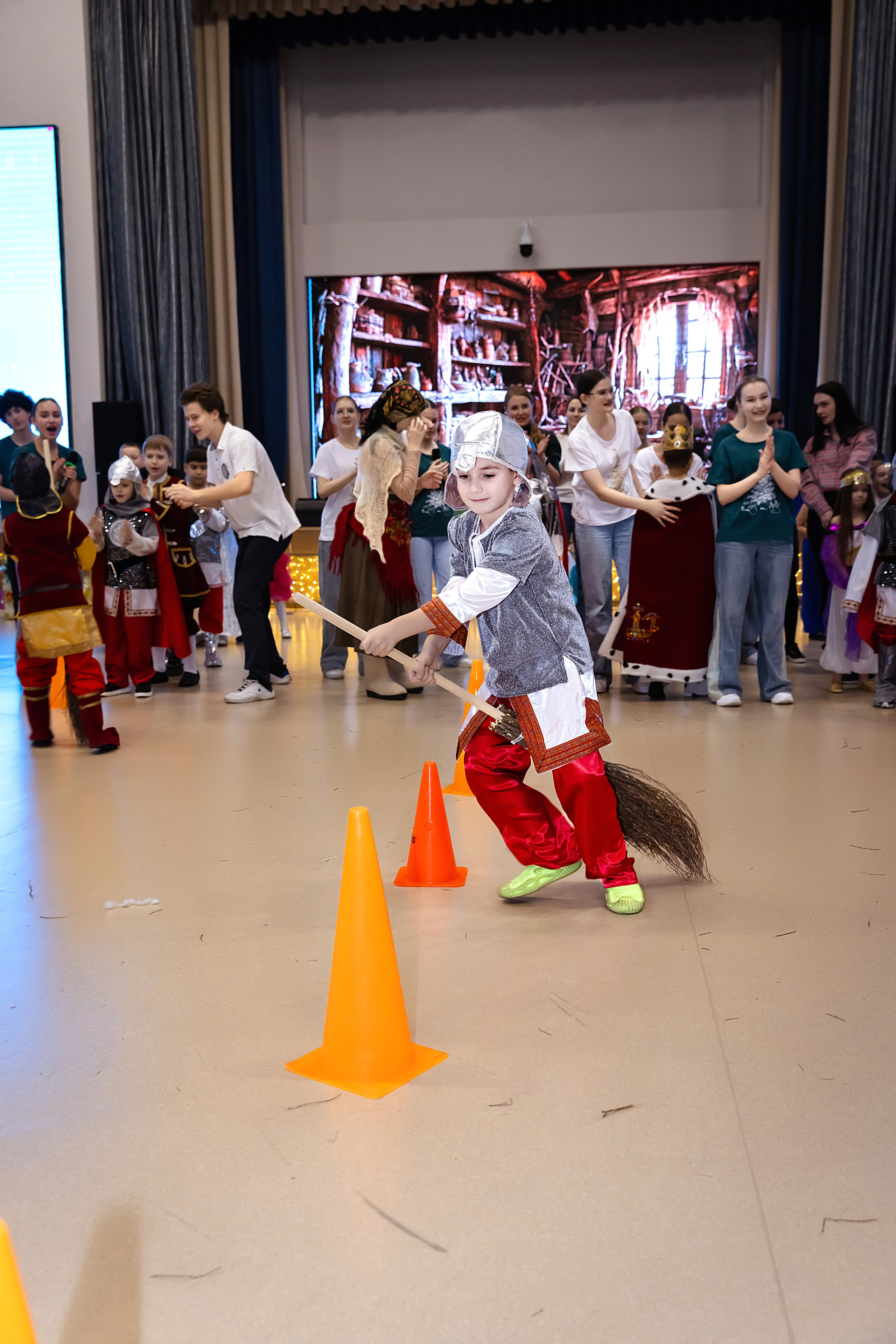 Новогодний праздник 1 В класс! Гимназия № 23. Фотограф и Видеограф в Краснодаре Юлия Солодченко
