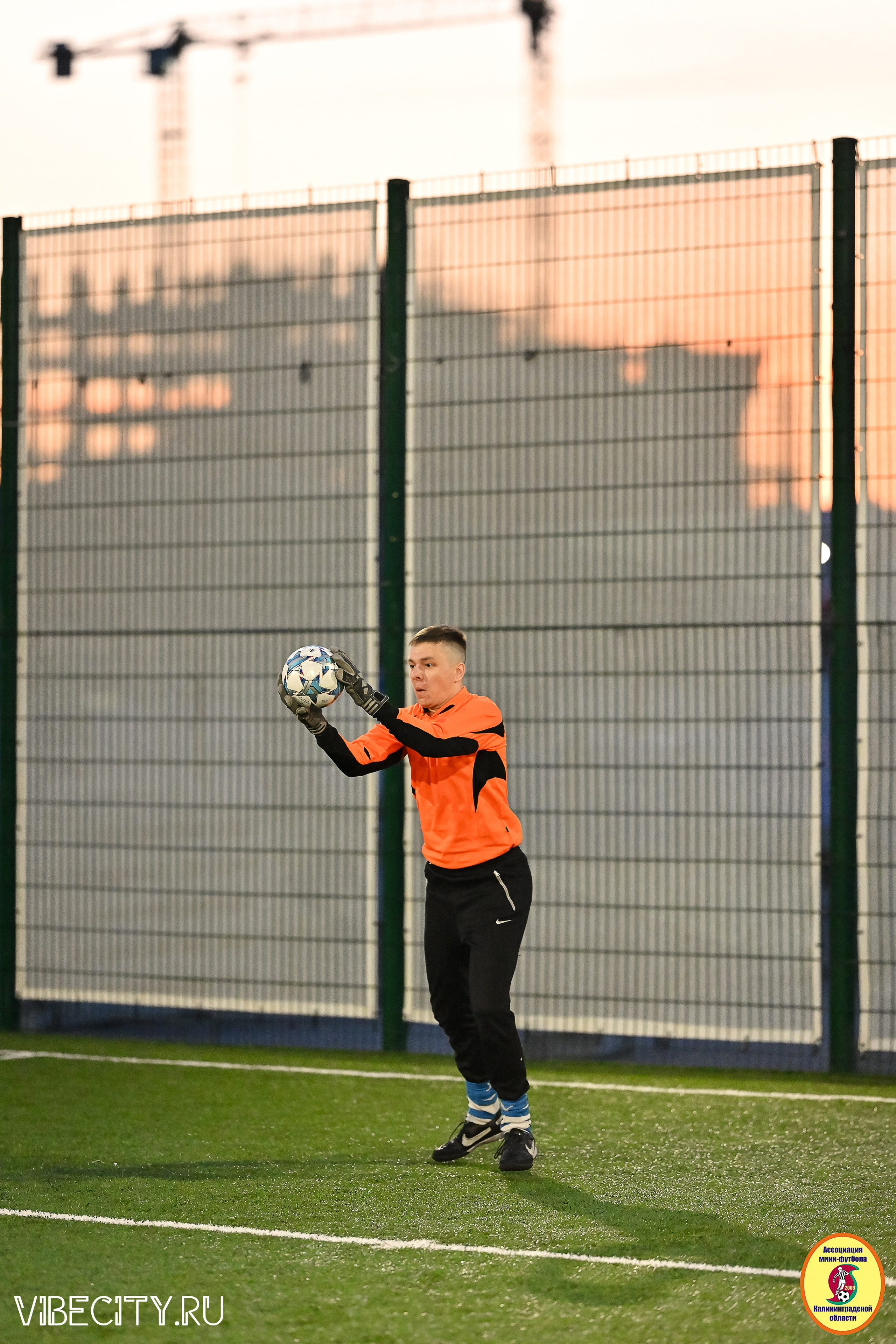 ИГРЫ МИНИ-ФУТБОЛЬНОЙ И КОРПОРАТИВНОЙ ЛИГИ. VIBECITY.RU Вайб Сити Ру Фоторепортажи Фотоотчеты Калининград