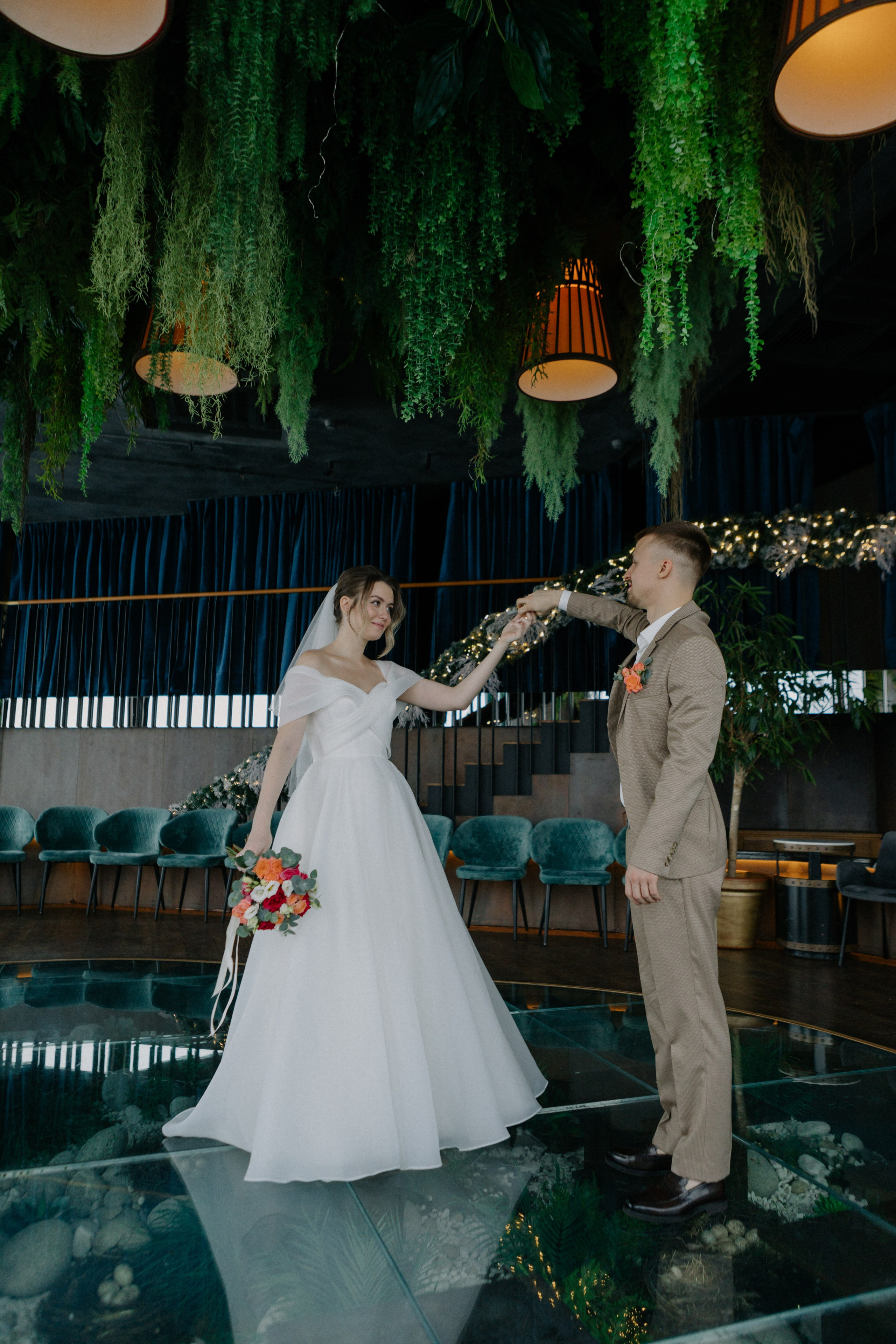 Ксюша и Илья. Утро в отеле роспись в Birds. Свадебный и портретный фотограф в Москве Анастасия Масюк