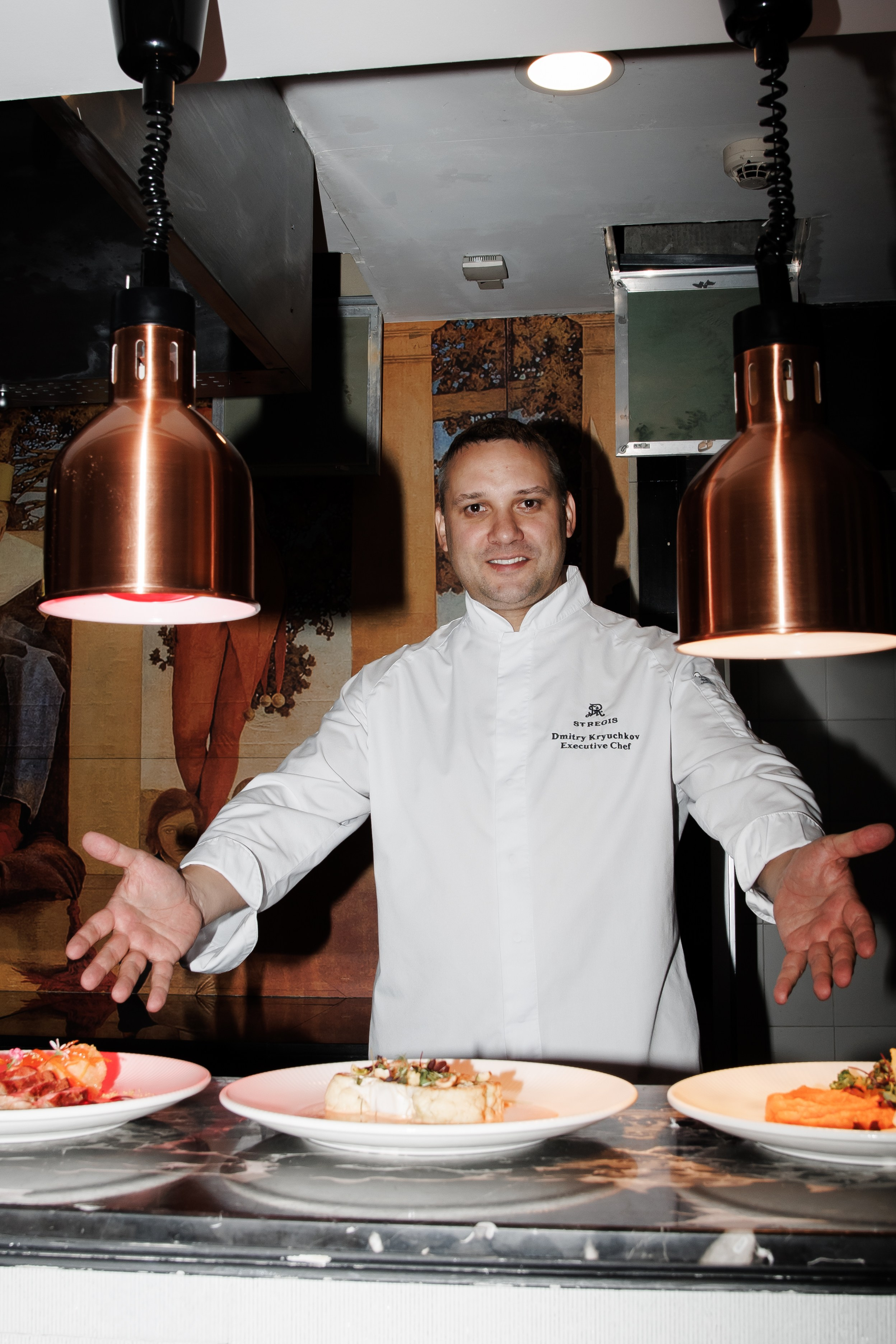 Дмитрий Крючков, шеф-повар отеля The St. Regis Moscow Nikolskaya. Свадебный/Портретный фотограф снимаю в Москве