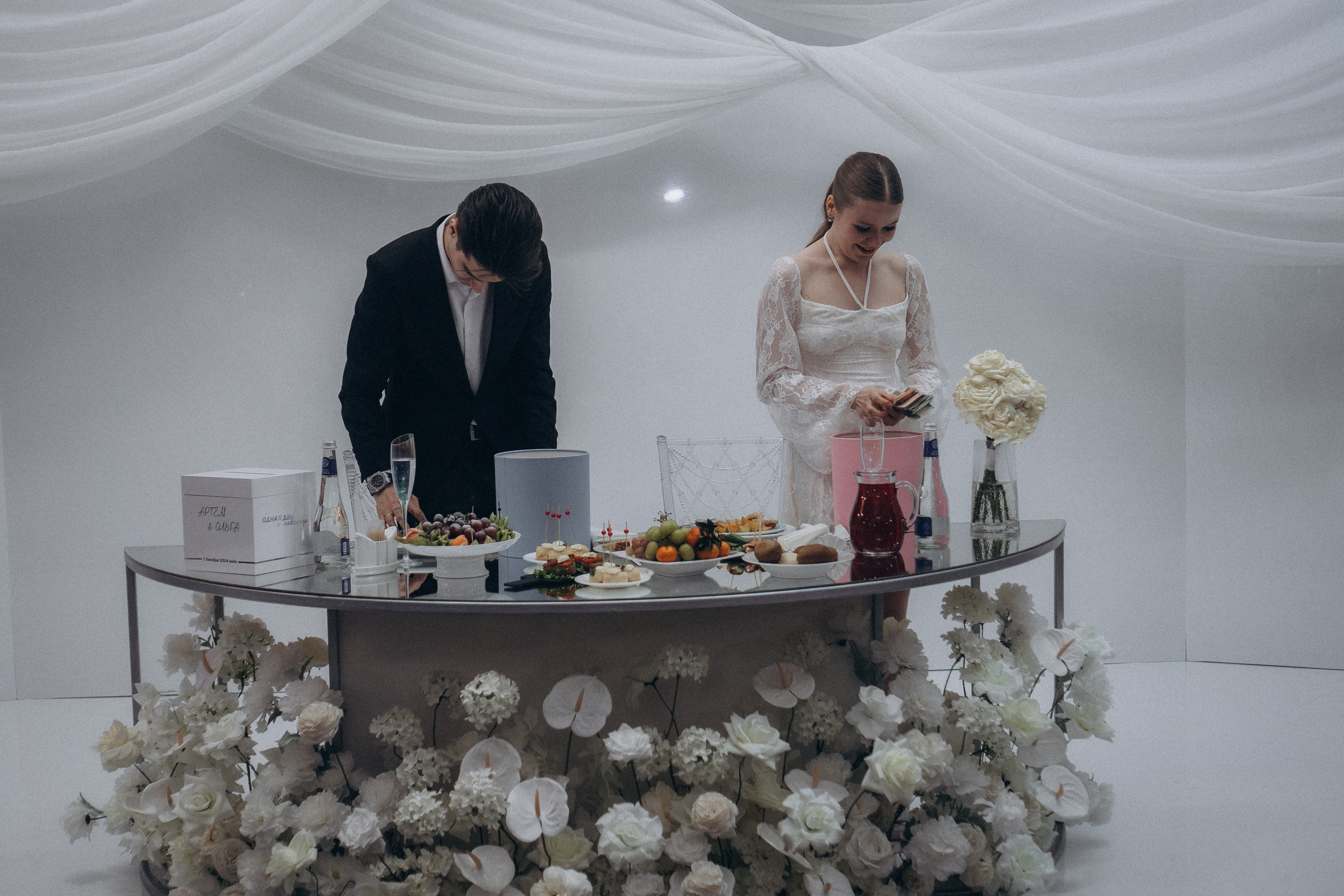 СВАДЕБНАЯ СЬЕМКА СБОРОВ В ОТЕЛЕ И ВЫЕЗД НА ЦЕРЕМОНИЮ (СНЯТО В СИБИРЕ В НИЖНЕВАРТОВСКЕ). Профессиональный фотограф, Санкт-Петербург — Виктория Богомолова