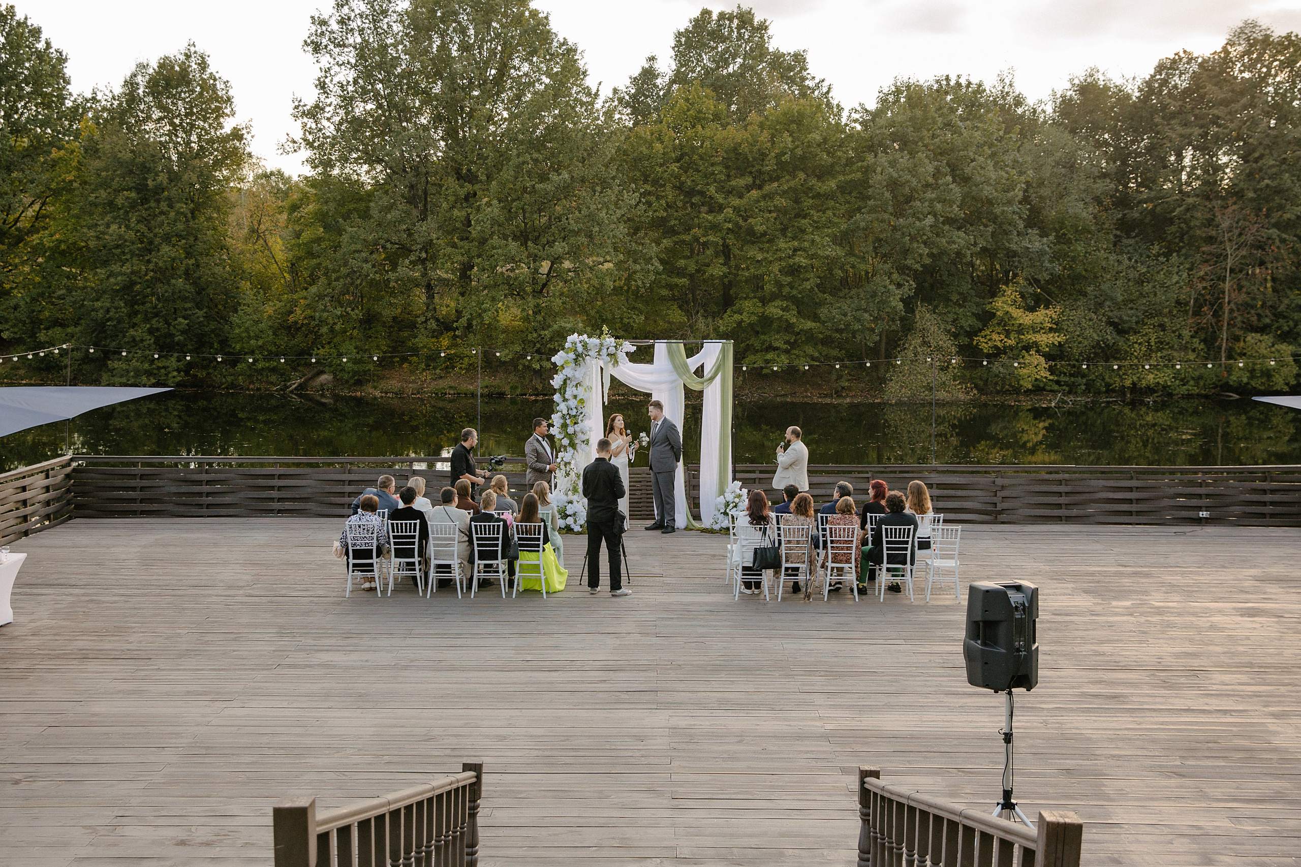 Камерная русско-американская свадьба, когда любовь побеждает все. Свадебный фотограф в Воронеже Алексей Логинов