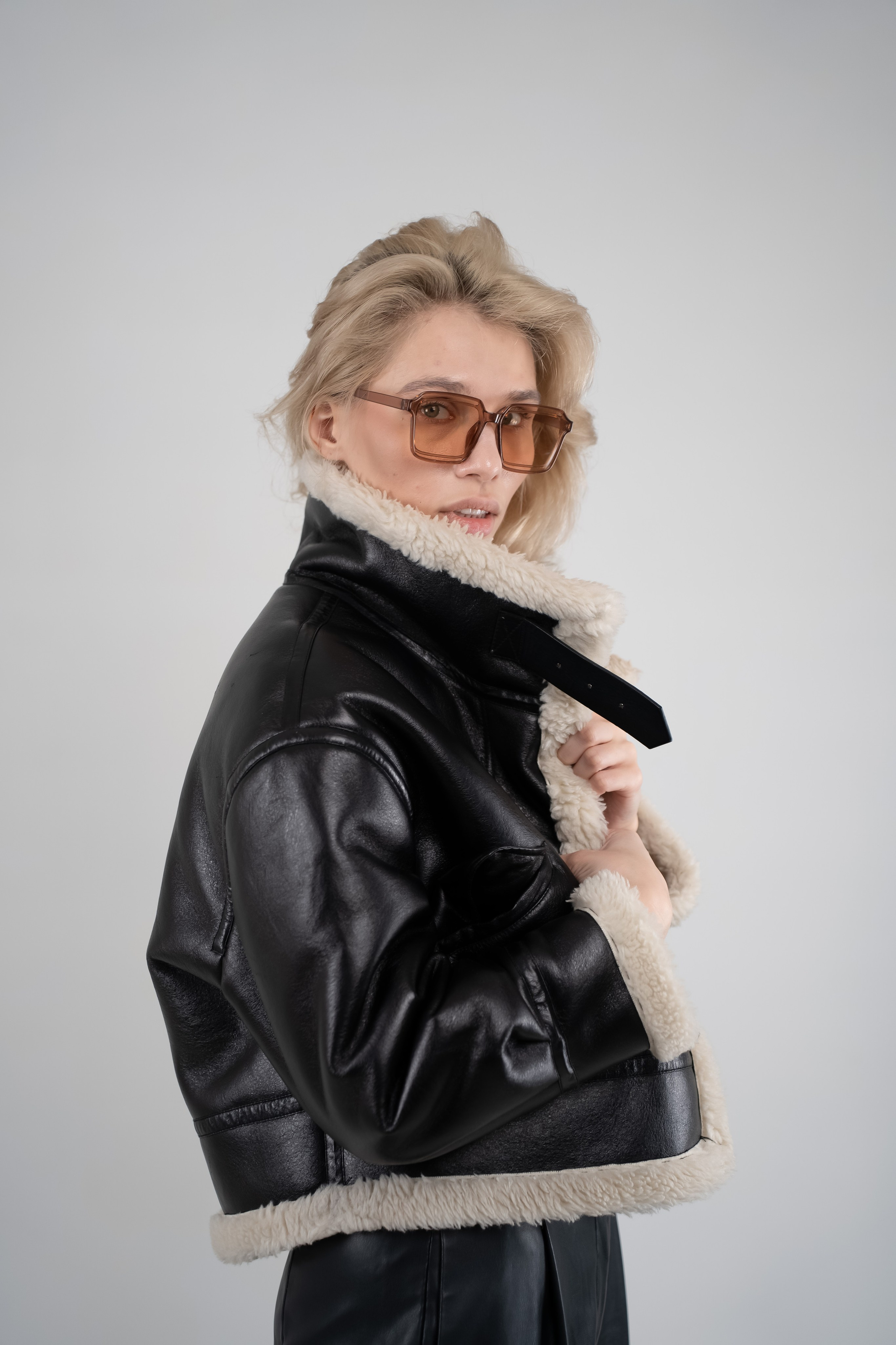 фотосъёмка для маркетплейсов предметная съёмка для маркетплейса фото товаров для Ozon / Wildberries / Яндекс Маркет студийная съёмка для карточек товара видеосъёмка для маркетплейсов контент для карточек товара продающие фото для Wildberries профессиональные фото для маркетплейсов видеообзор товара для Ozon / WB видеоинструкция для маркетплейса лукбук для видеосъёмка продакшн студия полного цикла производство видео под ключ создание рекламного ролика видеосъёмка для бизнеса креативная видеосъёмка съемка видеообзоров имиджевое видео для бренда промо ролик под маркетплейс видеоролик под Wildberries / Ozonмаркетплейсов инфографика для маркетплейса  