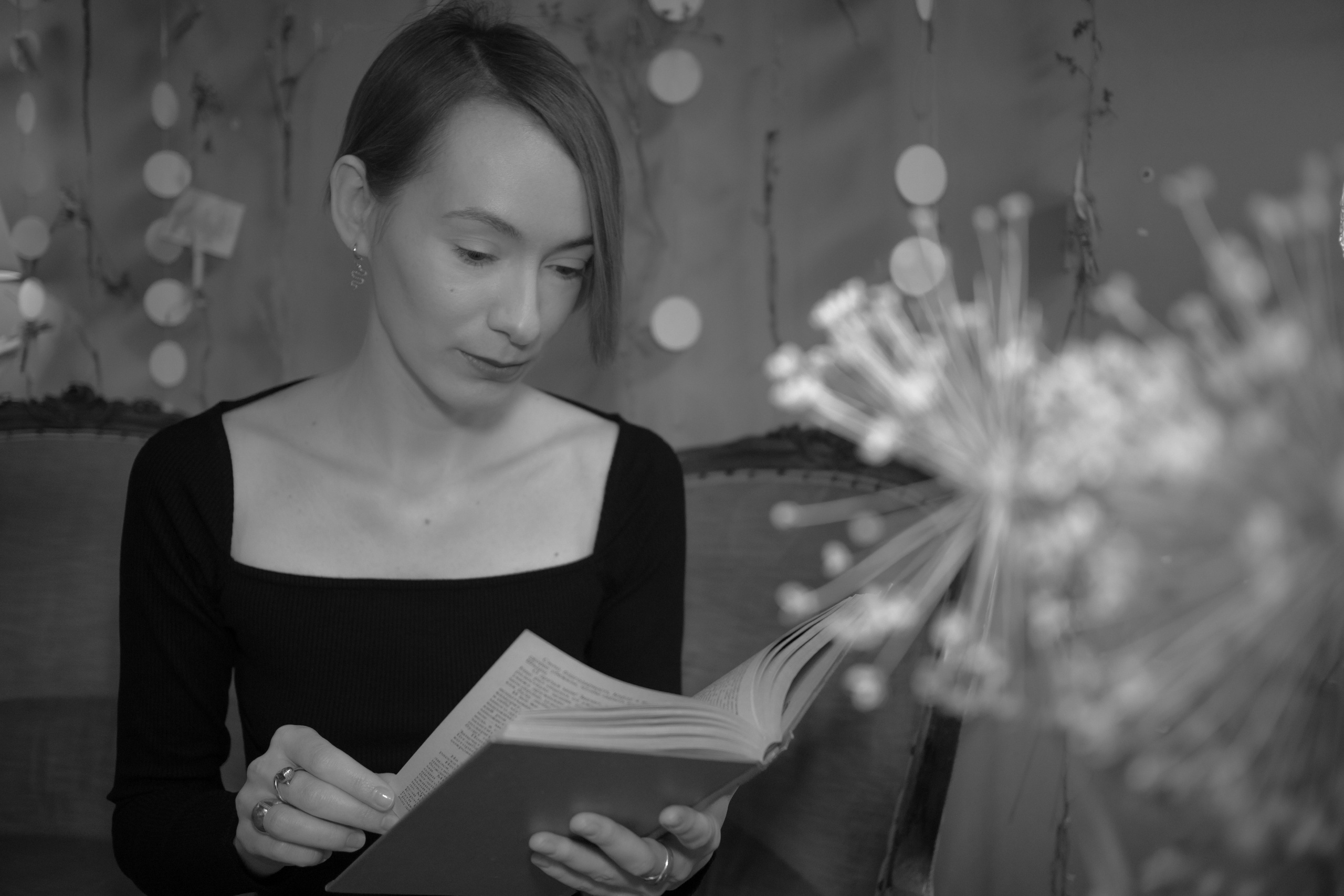 Women`s photosession as a gift for Bday. Portrait photographer in Tivat Montenegro Katerina Kirsanova