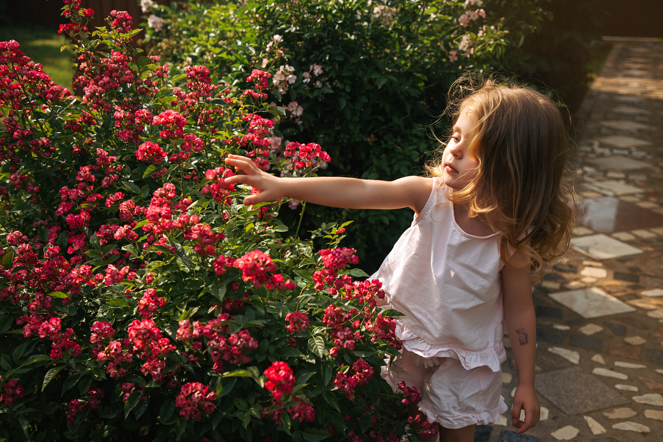 Детская фотосессия на даче. Https://malovafoto.ru