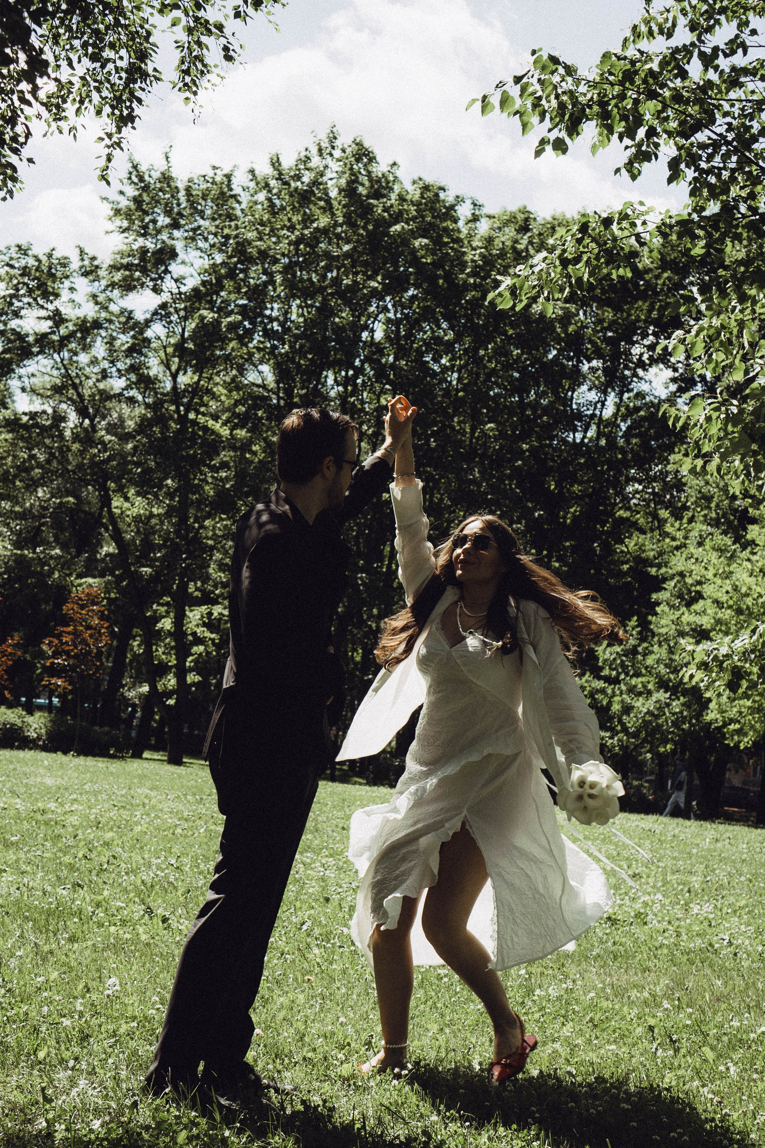 СВАДЕБНАЯ СЬЕМКА В ПАРКЕ ПОБЕДЫ И ПРОГУЛКА ПО МОСКОВСКОМУ ПРОСПЕКТУ. Профессиональный фотограф, Санкт-Петербург — Виктория Богомолова