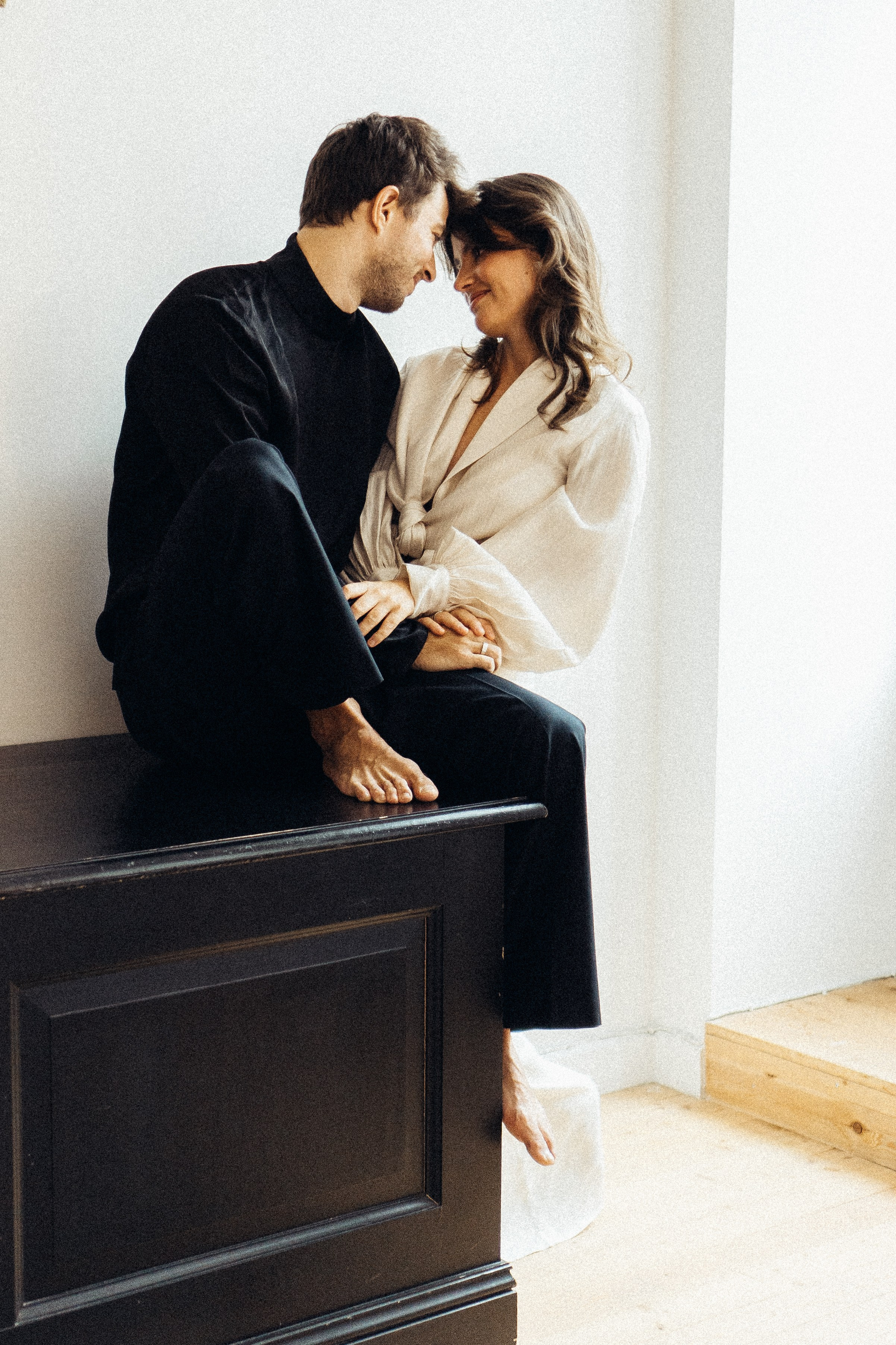 УТРО ЖЕНИХА И НЕВЕСТЫ В ПИТЕРСКОЙ КВАРТИРЕ И СЬЕМКА С СВАДЕБНЫХ ОБРАЗАХ. Профессиональный фотограф, Санкт-Петербург — Виктория Богомолова