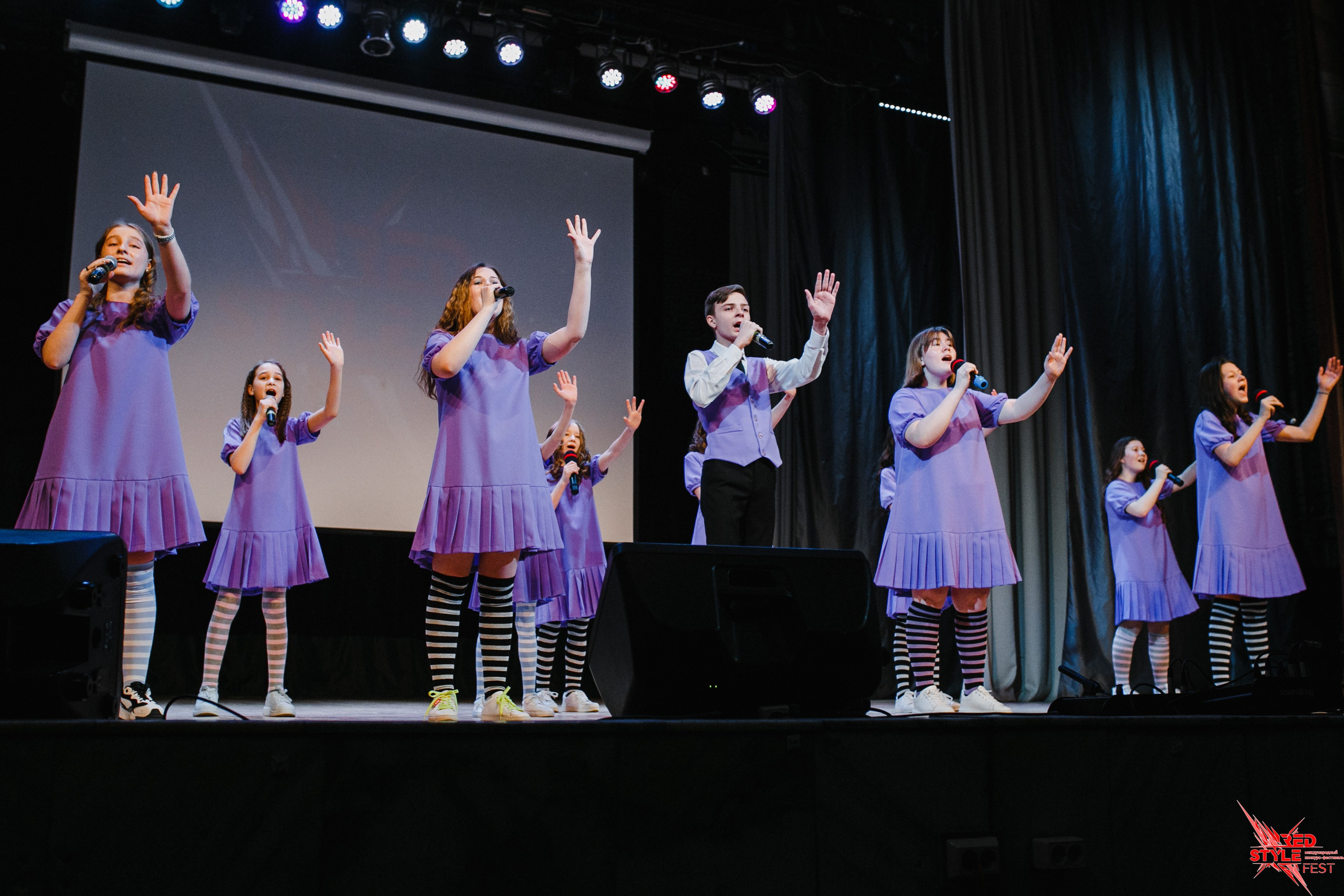 Концерты new line dance-magic universe-red. Фотограф в Новосибирске Ася Зверева