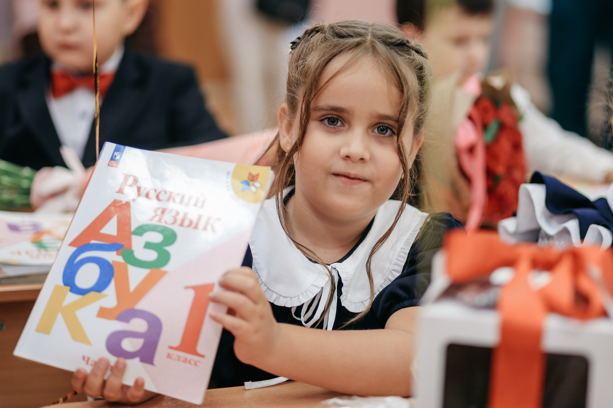 Марфуша — первоклассница. Антонина Морозова, профессиональный семейный фотограф видеограф