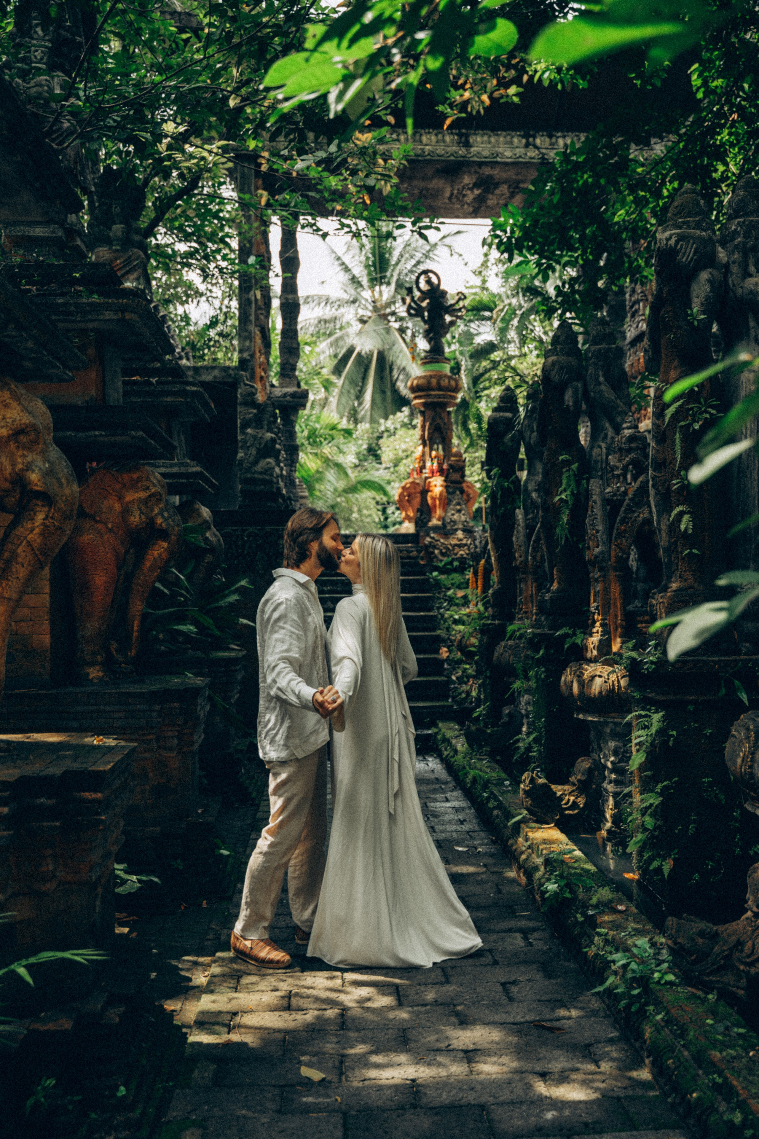 About love. Photographer in Koh Samui | Olga Krasikova