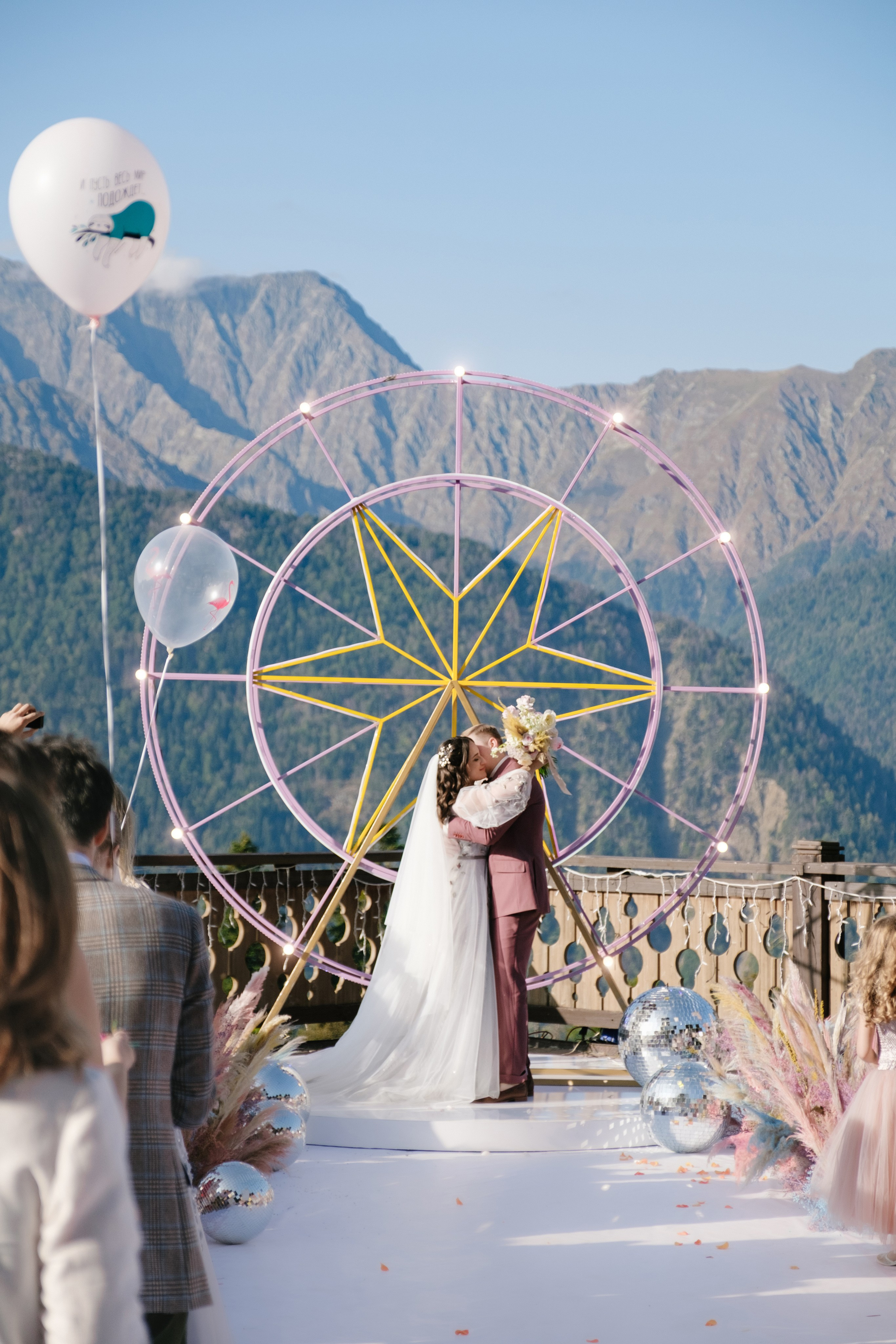 Фестиваль чувств. Свадебный Видеограф Фотограф в Сочи