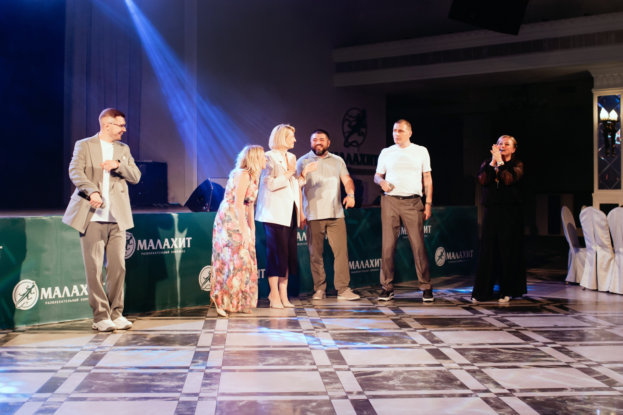 Выпускной 2025 (9класс) 124 школа. Фотограф в Челябинске Ополихина Анна