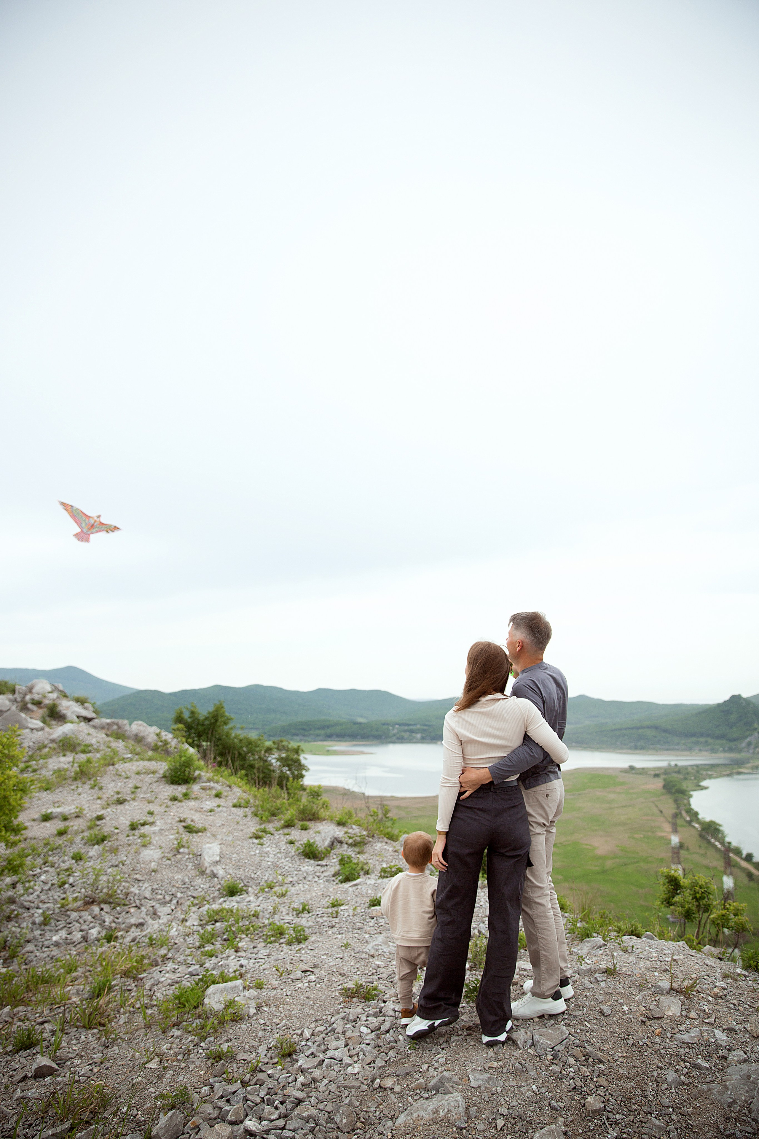 Прогулка с воздушным змеем. Людмила Далидович топовый семейный фотограф Находка/Владивосток