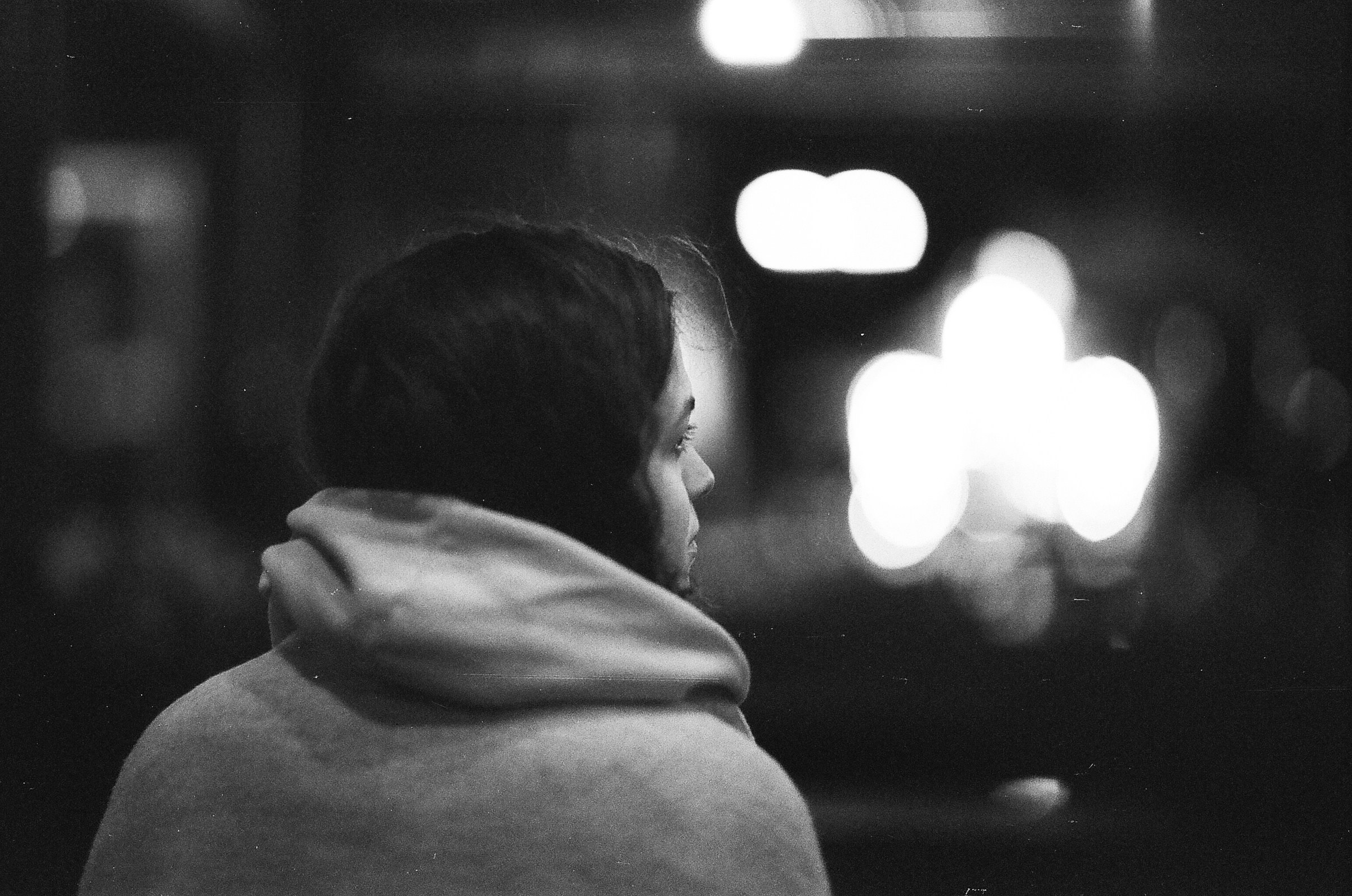 Fomapan 400 Canon 30 + Canon EF 85mm f/1.2L II USM