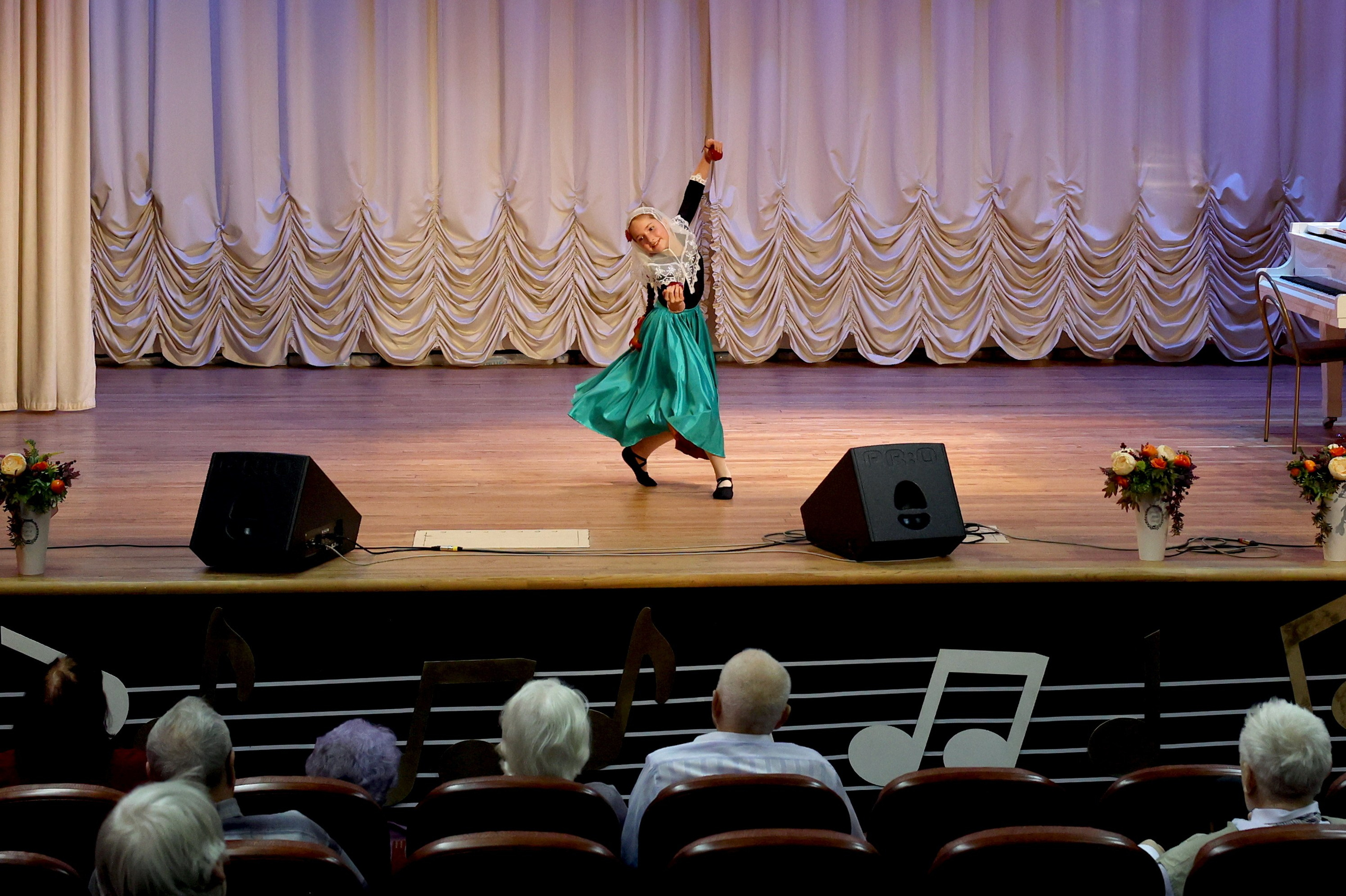 Концерт «От сердца к сердцу» для ветеранов 11.10.2023. Профессиональный фотограф в Москве Алёна Котова