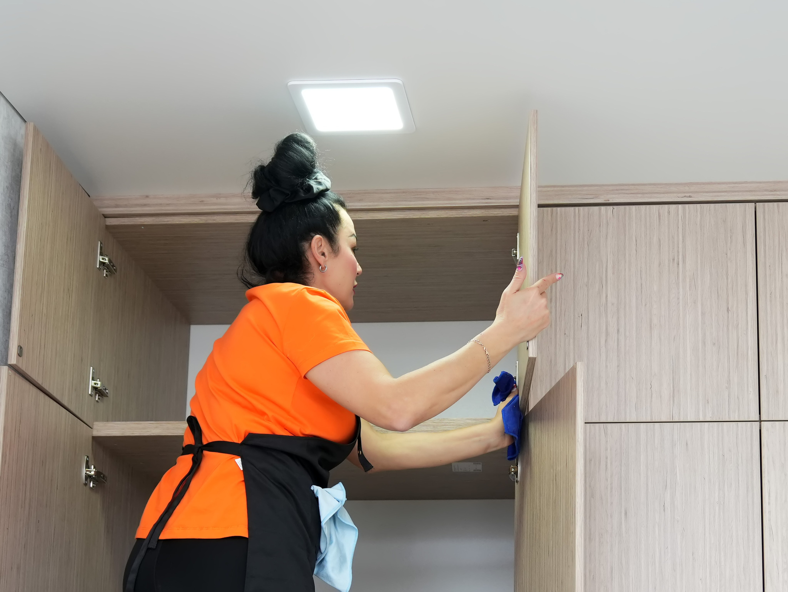 Генеральная уборка дома и офиса — Качественно и быстро с гарантией результата.  г. Ставрополь. Клининговая компания «Апельсин» Ставрополь