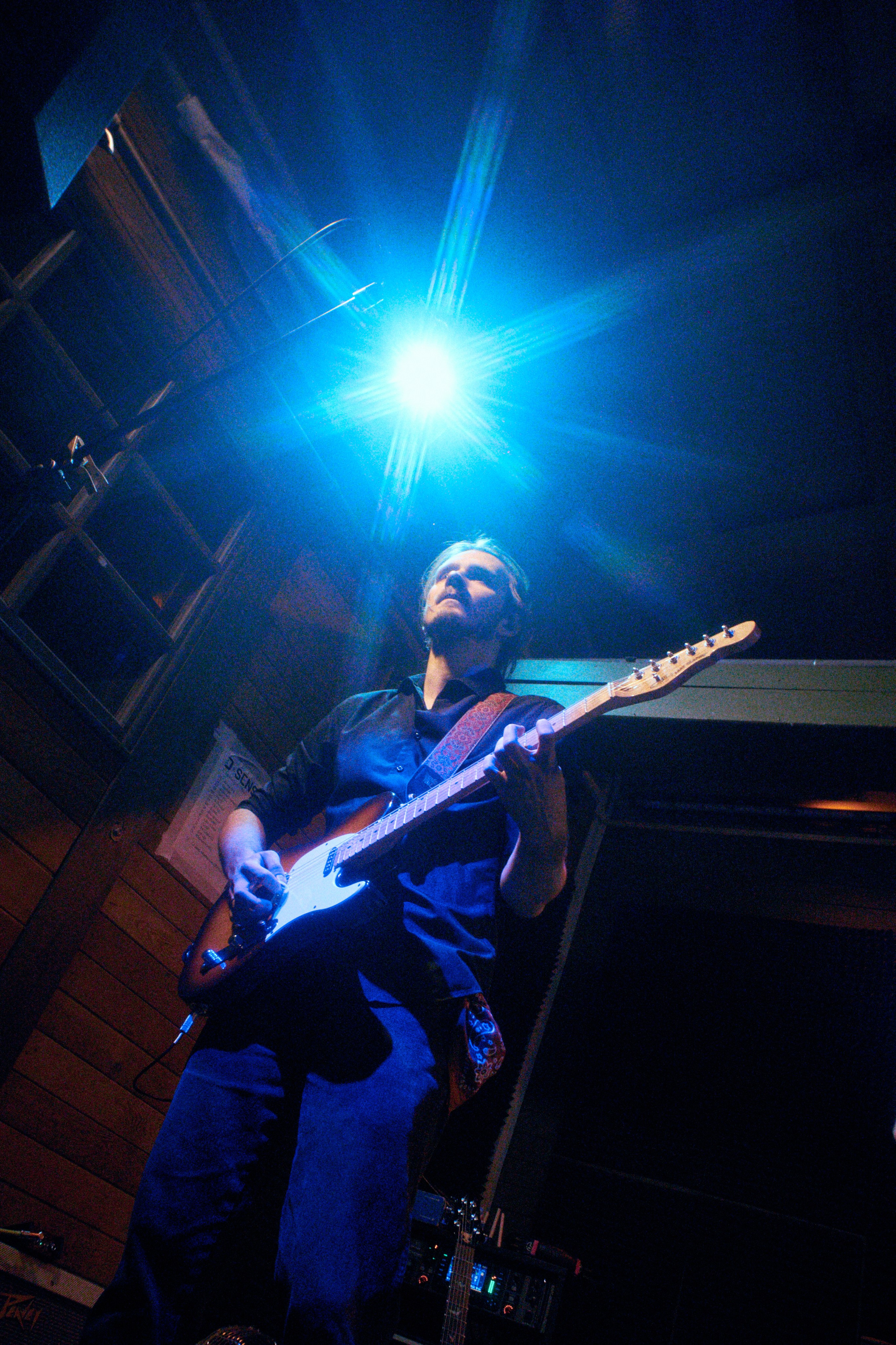 ГОЛОВА МУЭССЫ — КОНЦЕРТ 18-10-2025 В КИТАЙСКОМ ЛЕТЧИКЕ. Фотография для артистов