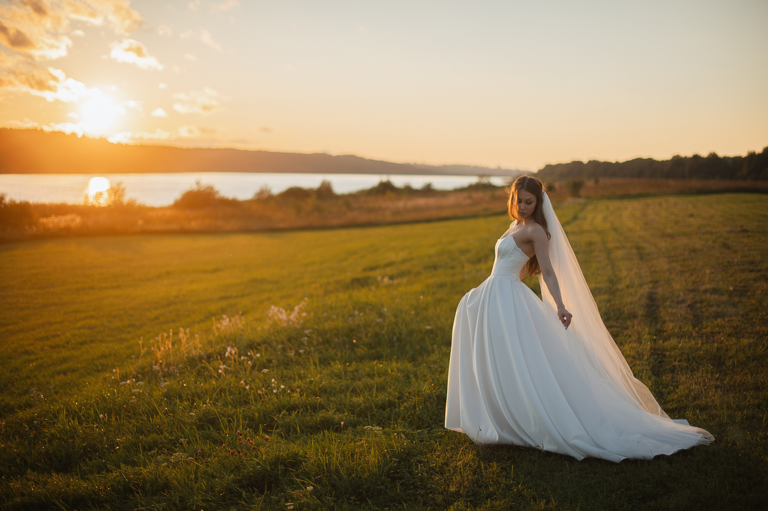 Свадьба на берегу Волги. Свадебный фотограф в Ярославле Денис Медоваров