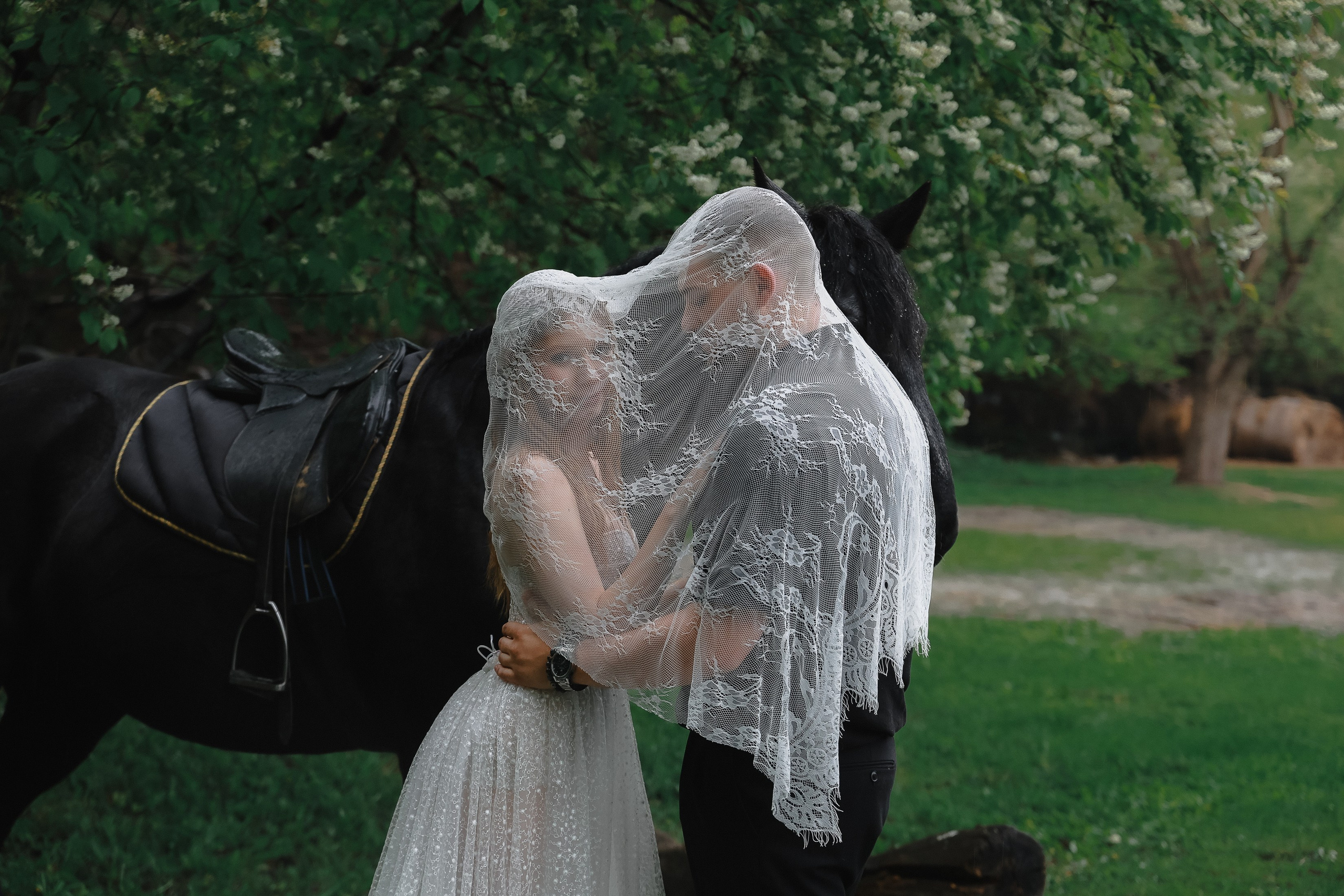 Свадебная сьемка на конюшне. Фотограф Юлия Мальцева