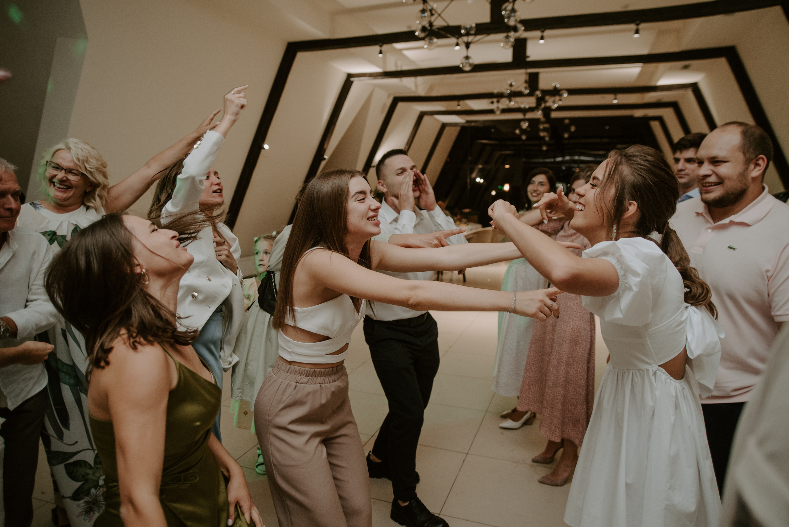 Гудели до 3х ночи. Свадебный, репортажный и семейный фотограф в Москве Арина Зак