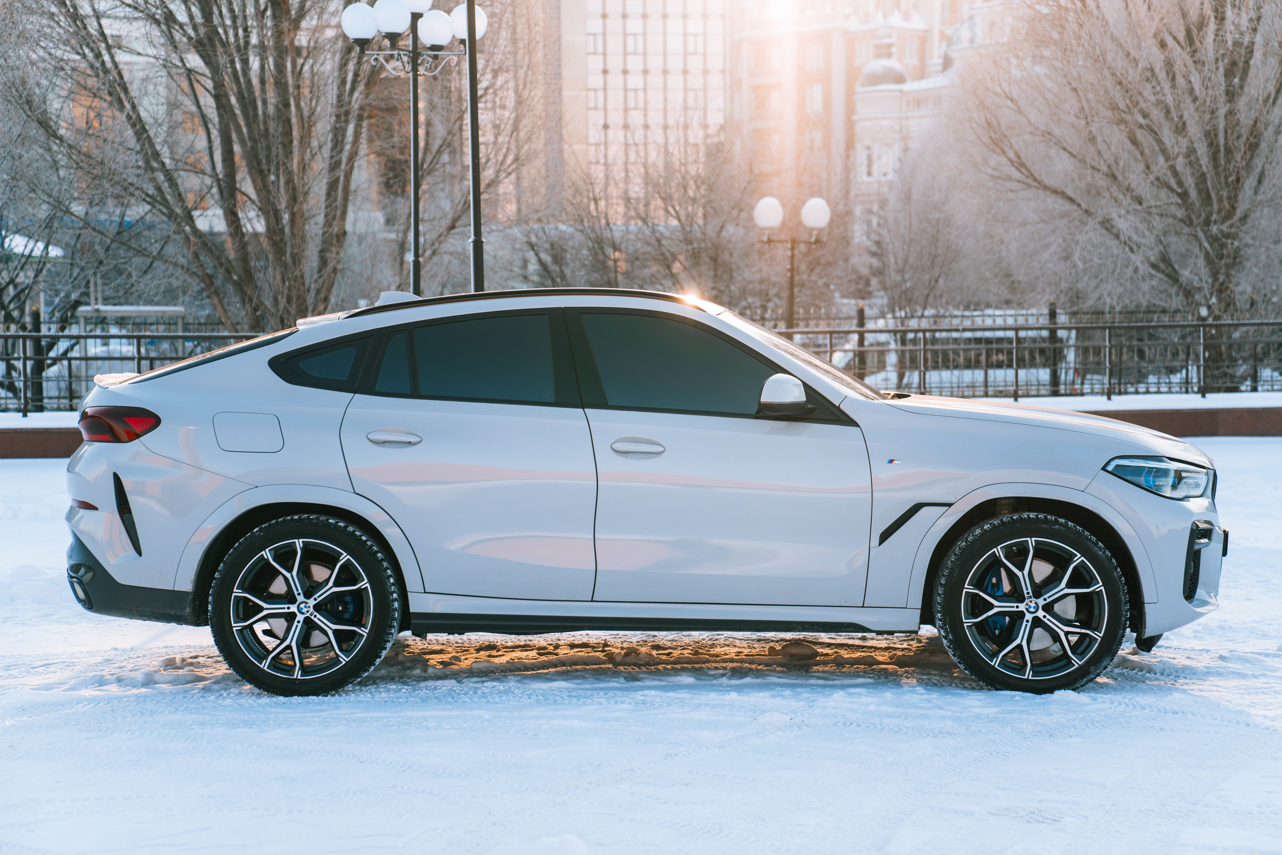 BMW X6 30d X-Drive. Идеальные портреты для соцсетей — Фотограф Ленар