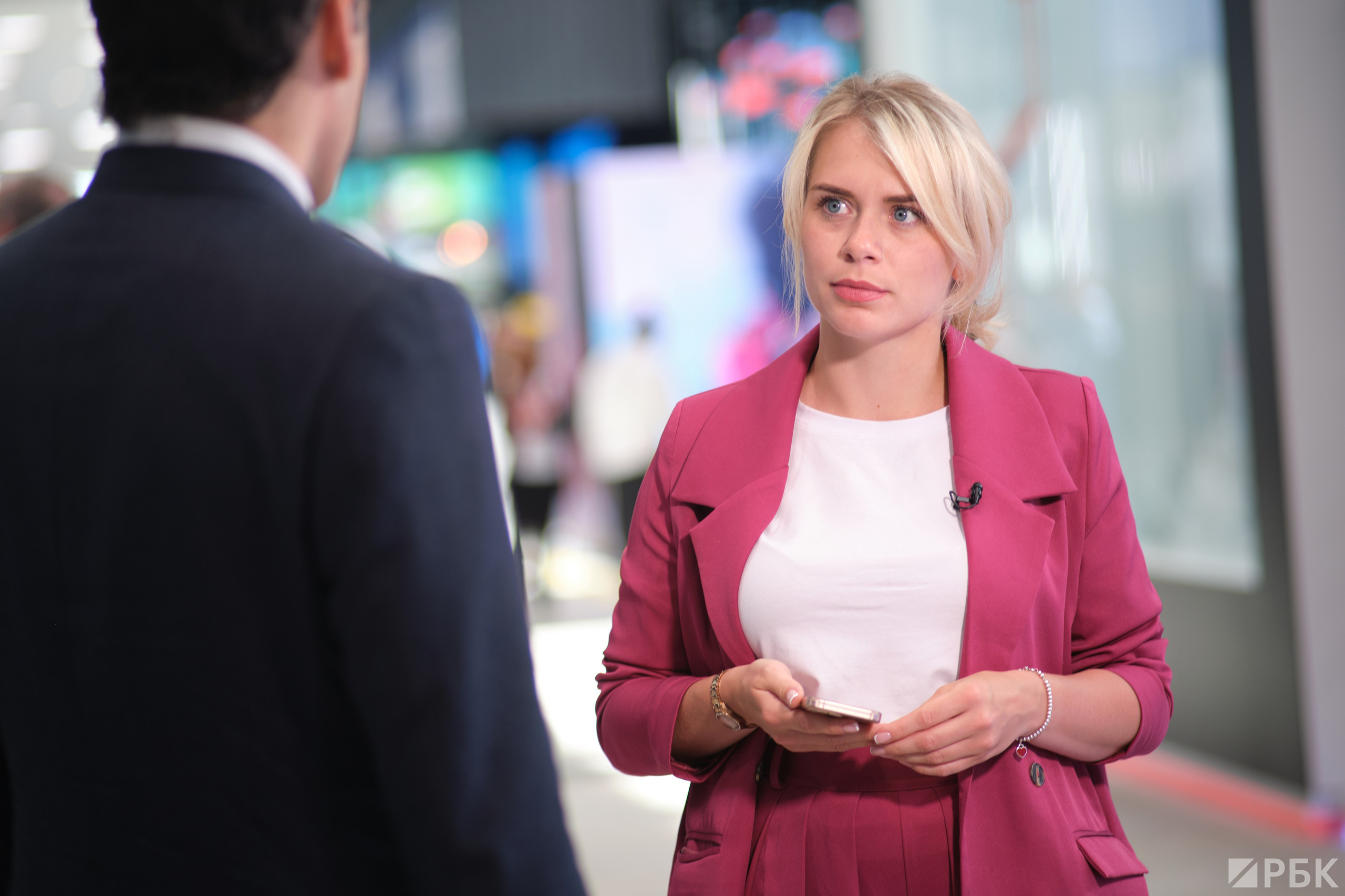 ПМЭФ 2022. Люди и атмосфера. Профессиональный фотограф в Москве Павел Жданов