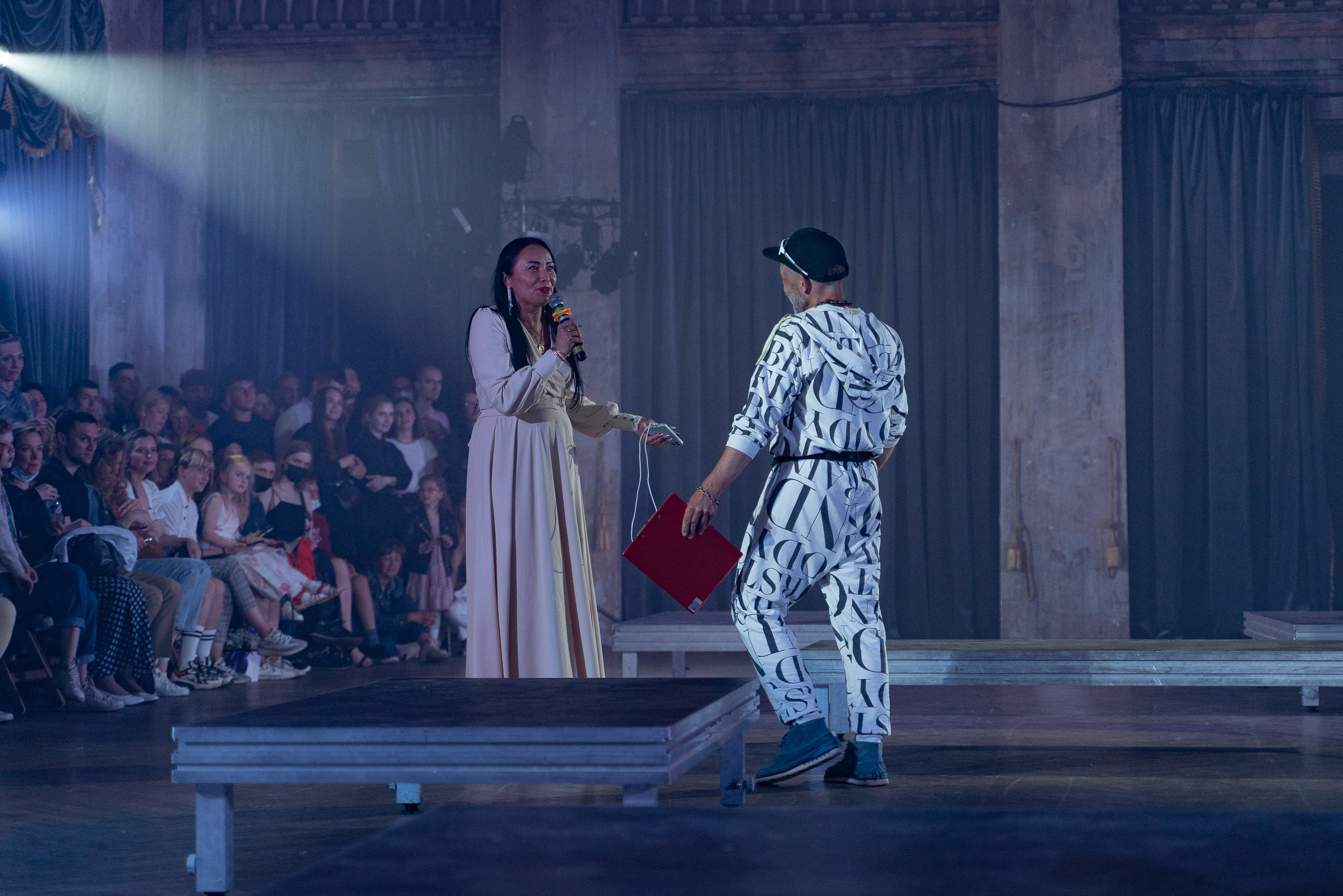 Выпускной показ модельной школы Сергея Луковского. Свадебный и семейный фотограф в Санкт-Петербурге Дмитрий Панин