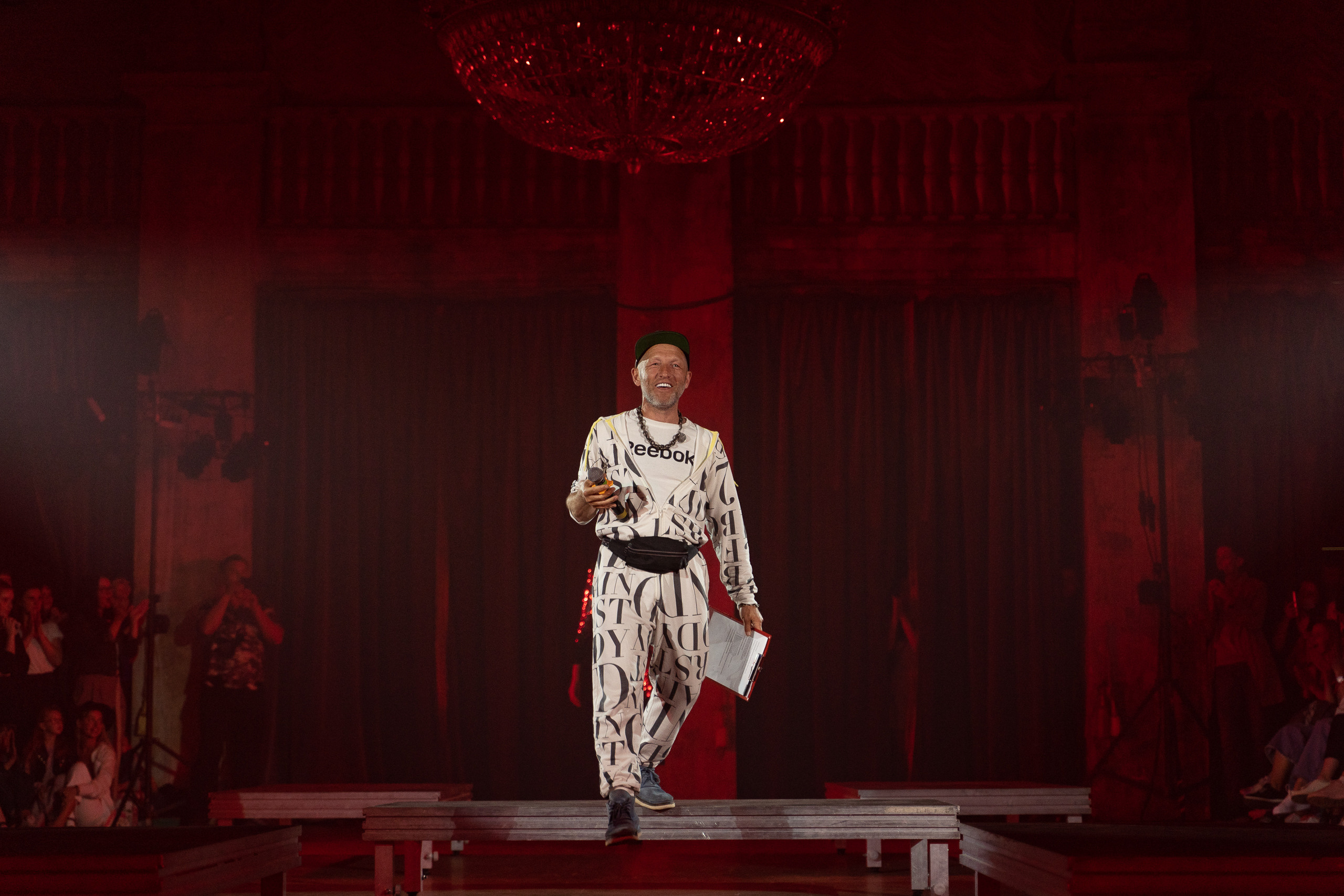 Выпускной показ модельной школы Сергея Луковского. Свадебный и семейный фотограф в Санкт-Петербурге Дмитрий Панин