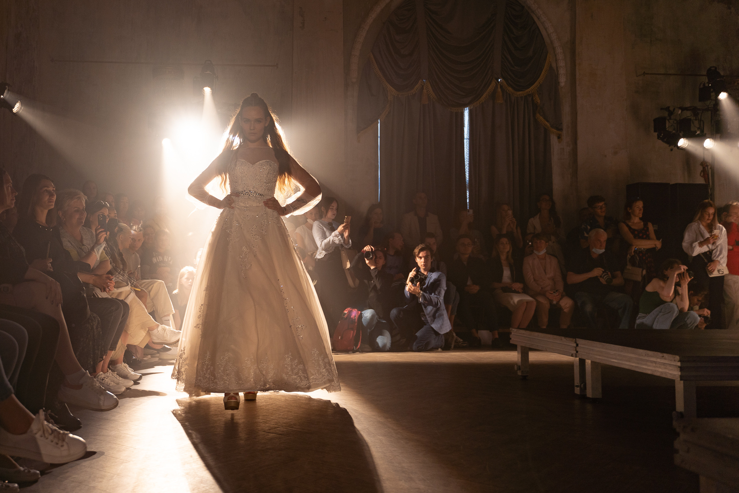 Выпускной показ модельной школы Сергея Луковского. Свадебный и семейный фотограф в Санкт-Петербурге Дмитрий Панин