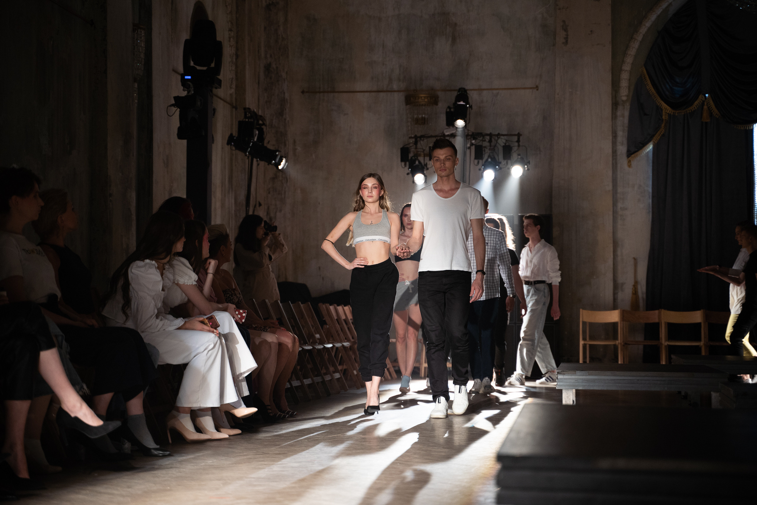 Выпускной показ модельной школы Сергея Луковского. Свадебный и семейный фотограф в Санкт-Петербурге Дмитрий Панин