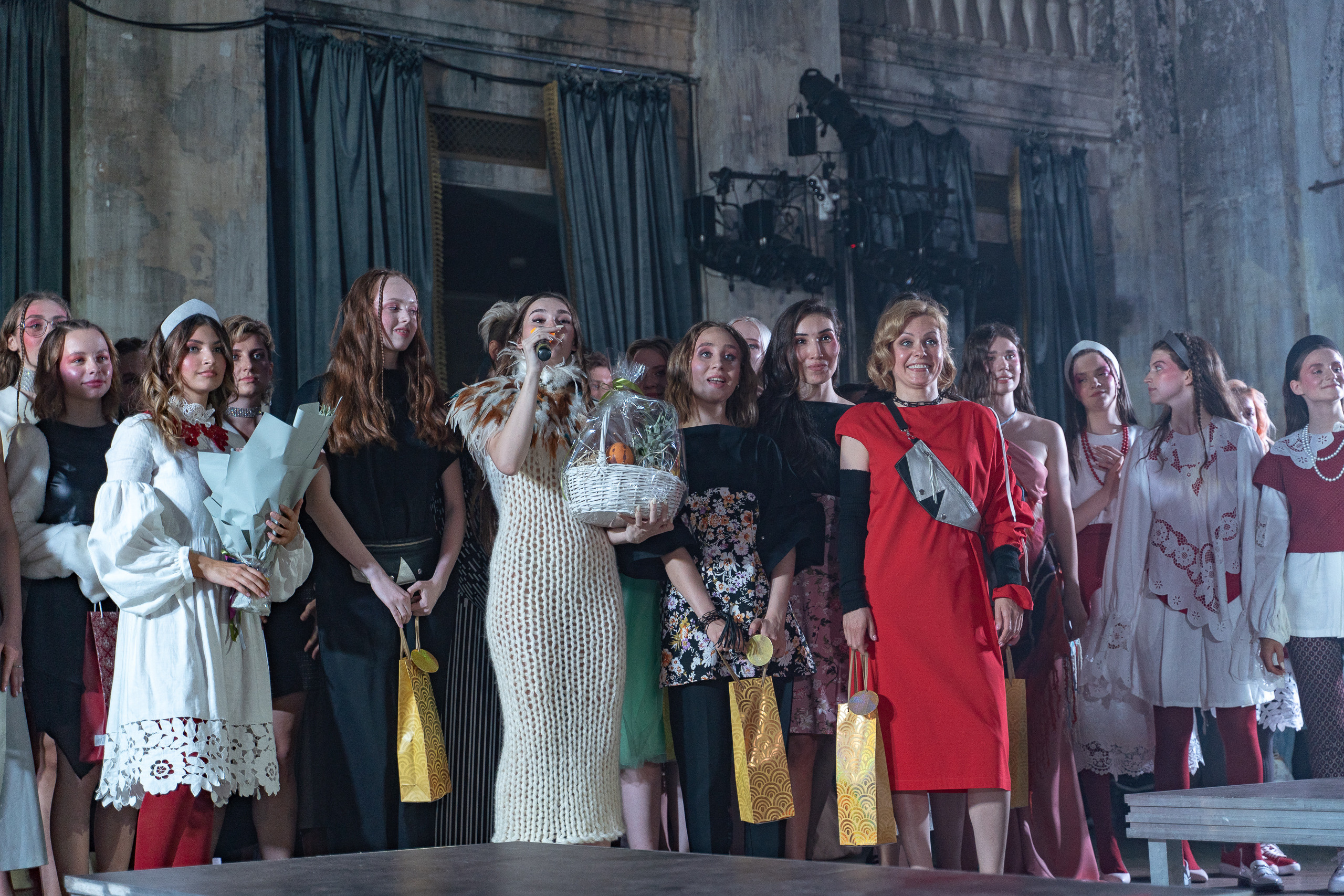 Выпускной показ модельной школы Сергея Луковского. Свадебный и семейный фотограф в Санкт-Петербурге Дмитрий Панин