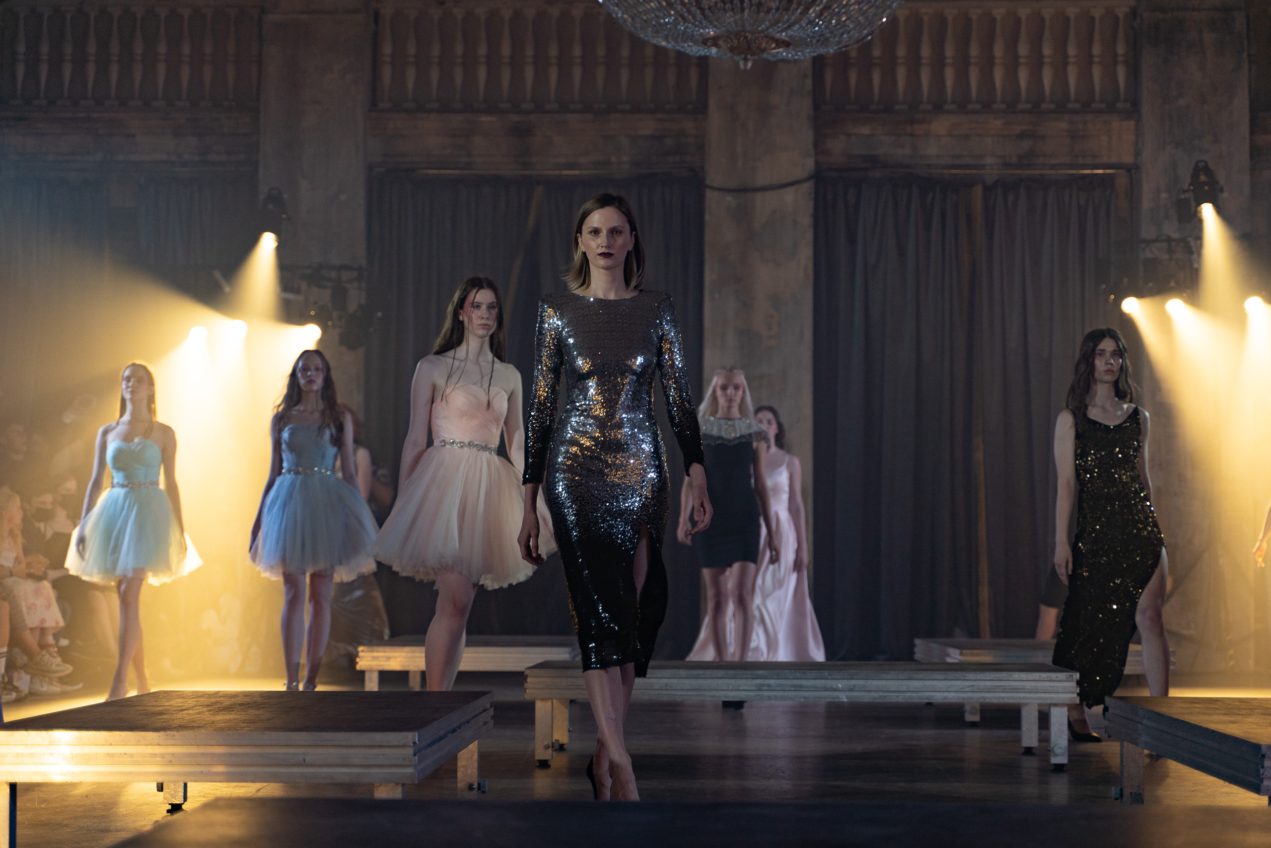 Выпускной показ модельной школы Сергея Луковского. Свадебный и семейный фотограф в Санкт-Петербурге Дмитрий Панин