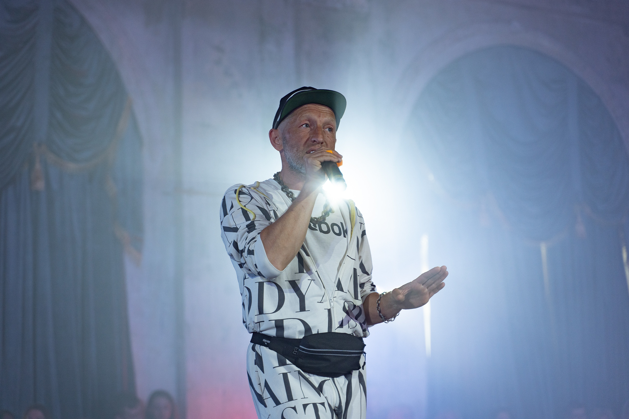 Выпускной показ модельной школы Сергея Луковского. Свадебный и семейный фотограф в Санкт-Петербурге Дмитрий Панин