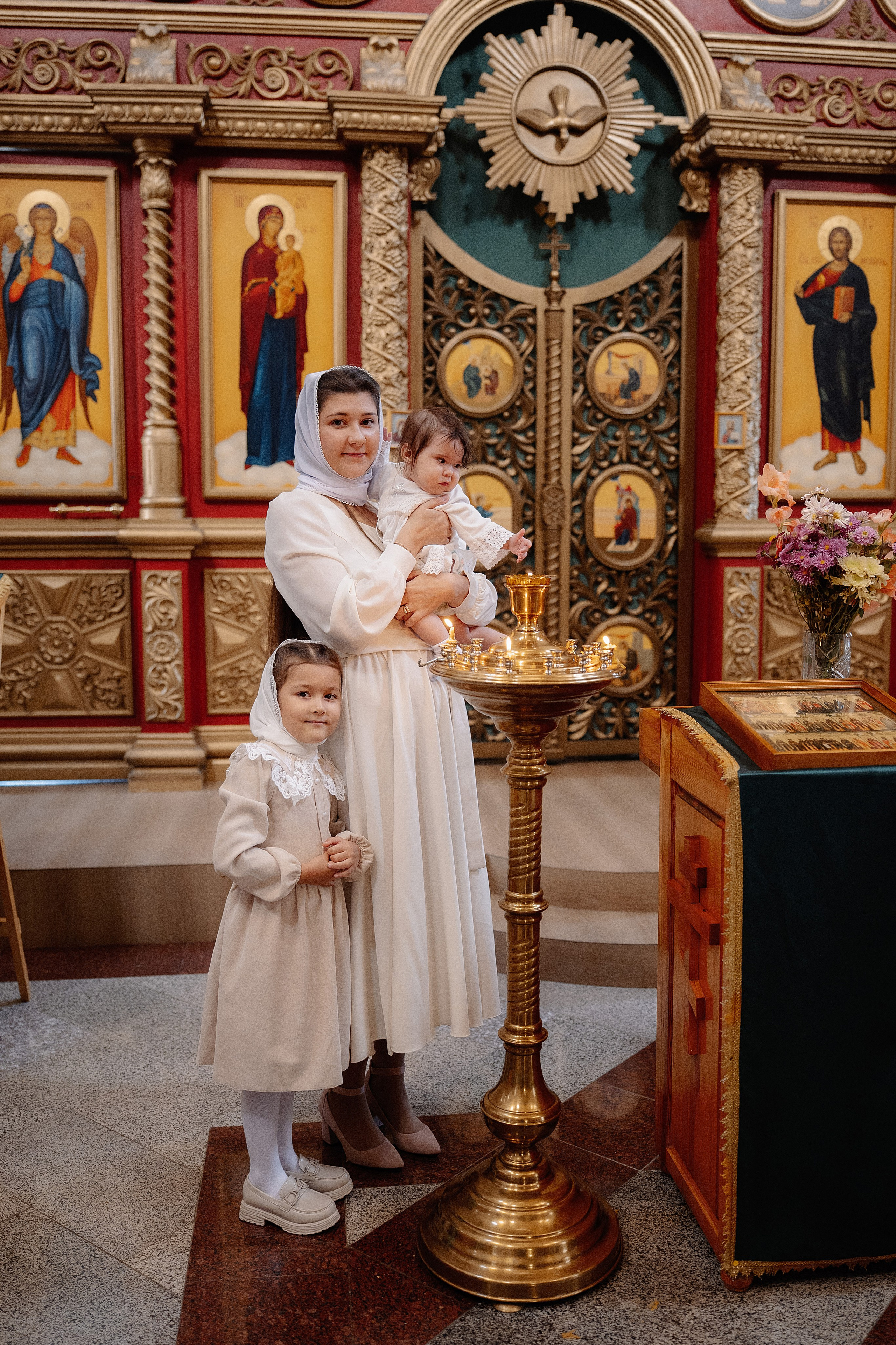 Таинство крещения Снежаны. Фотограф на Крещение и Венчание в Красноярске Рамазанова Юлия