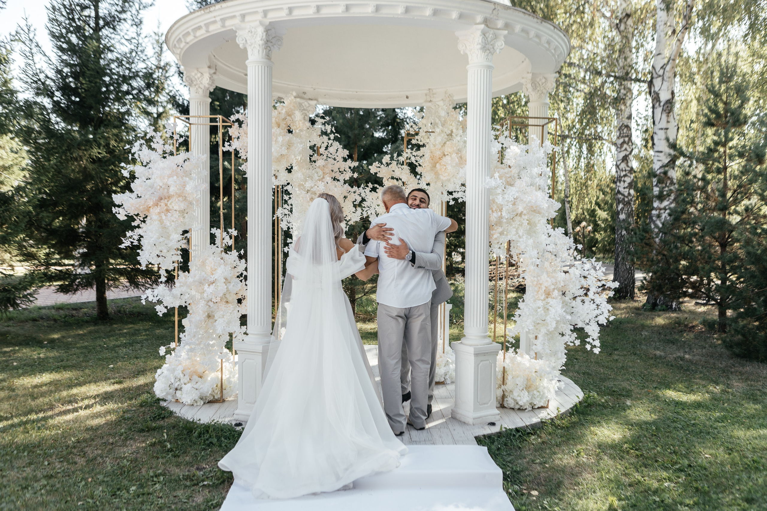 Свадебный фотограф Уфа — Руслан ГабдлисламовЖивые эмоции, красивые кадры, воспоминания на всю жизнь.Работаю по всей Республике Башкортоста. Свадебный фотограф Уфа Руслан Габдлисламов