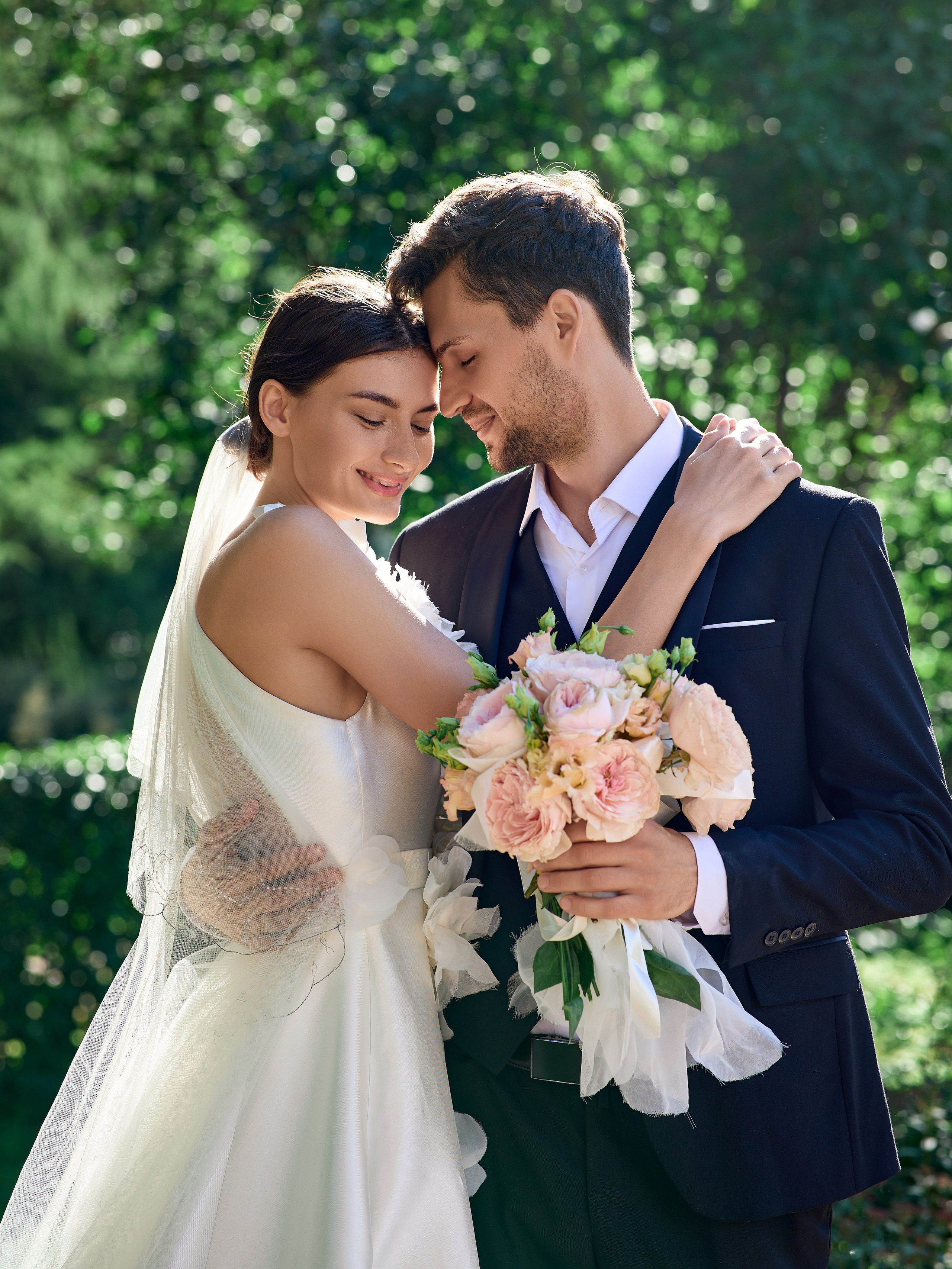 Свадебная прогулка в парке Горького в Москве