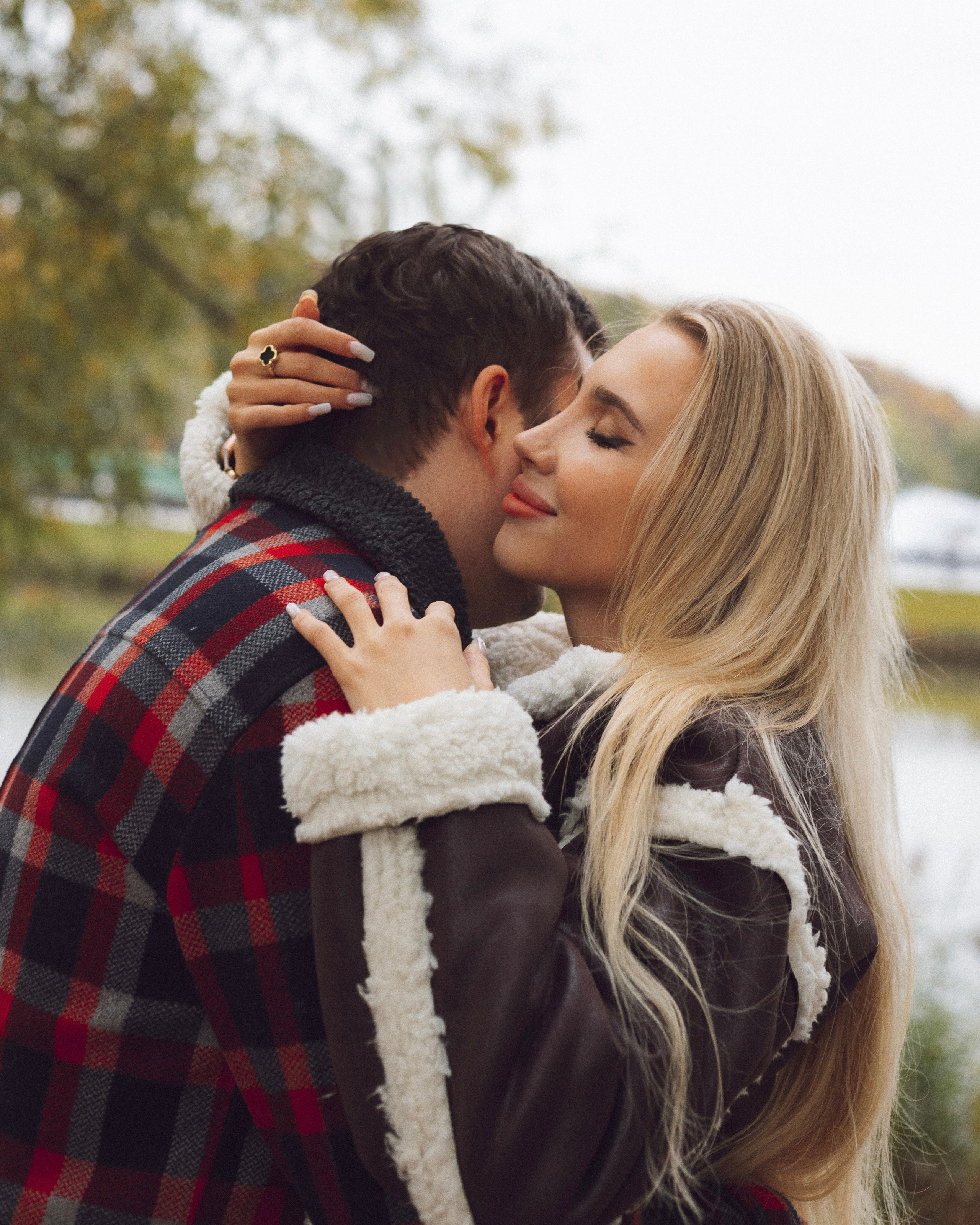 Лавстори в парке. Женский и лавстори фотограф в Москве Елена Аксютко