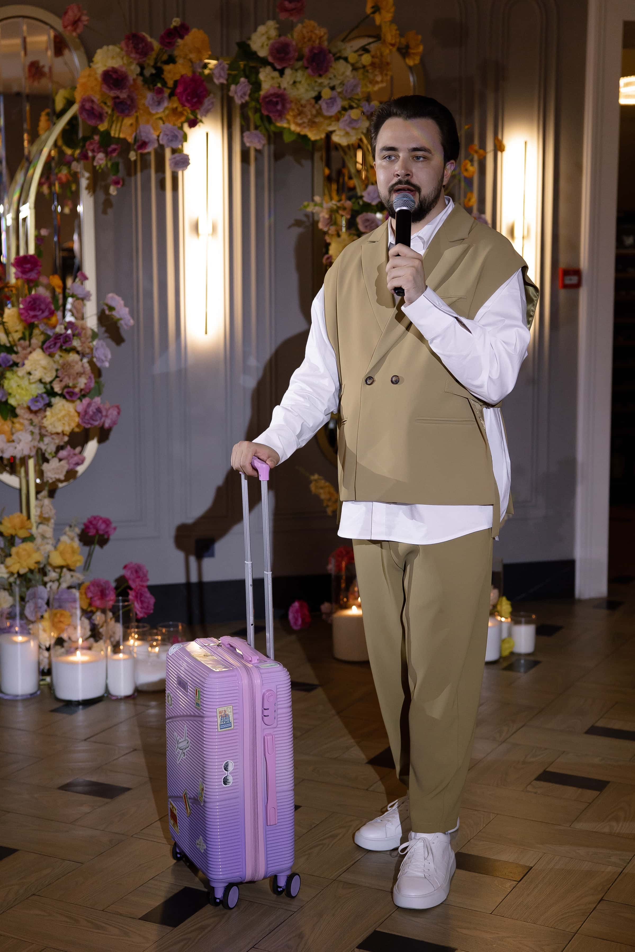 Ведущий Горохов. Подрядчики и друзья сети свадебных площадок House for wedding