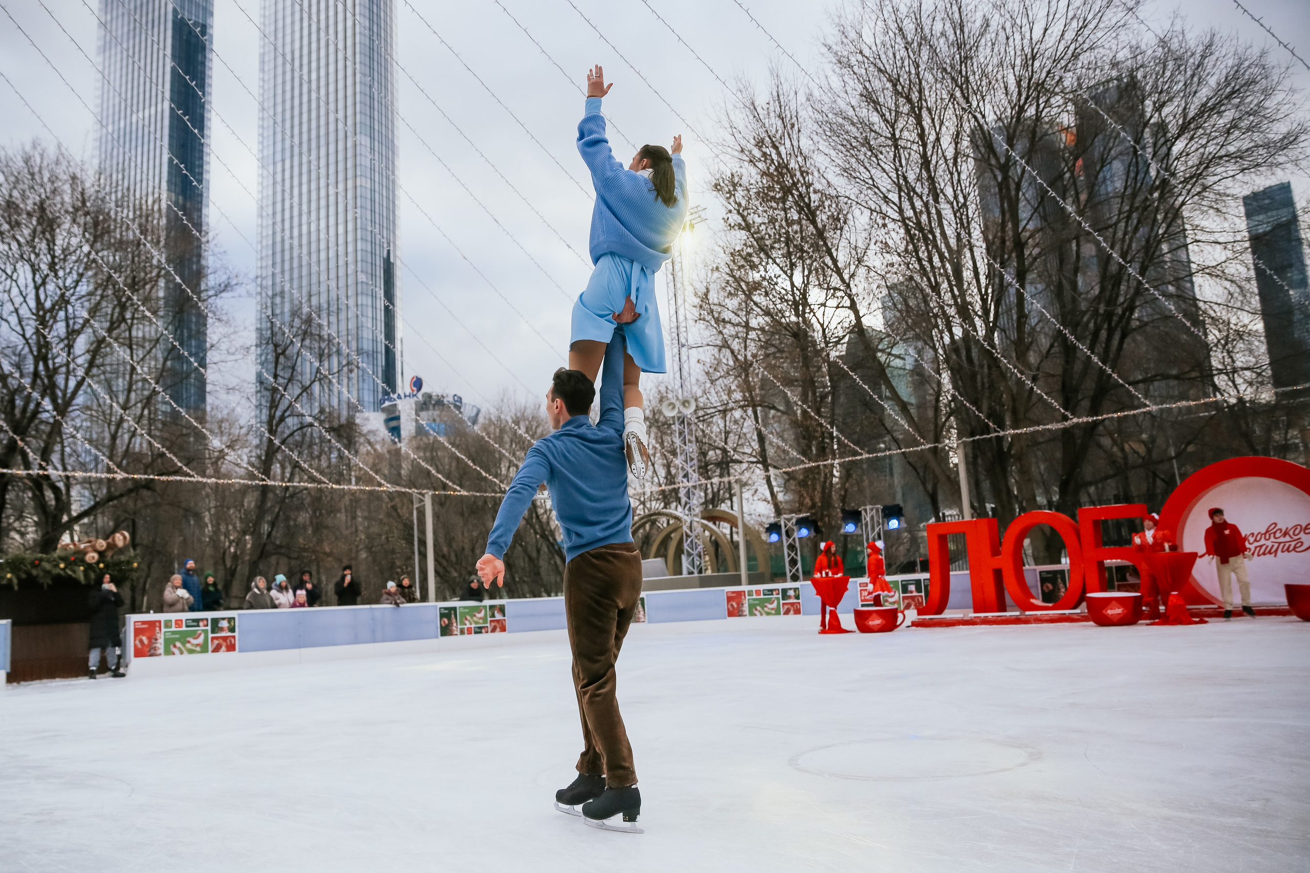 Ледовое шоу Сити каток Московское Чаепитие. Фотограф и видеограф Анна Домашенко