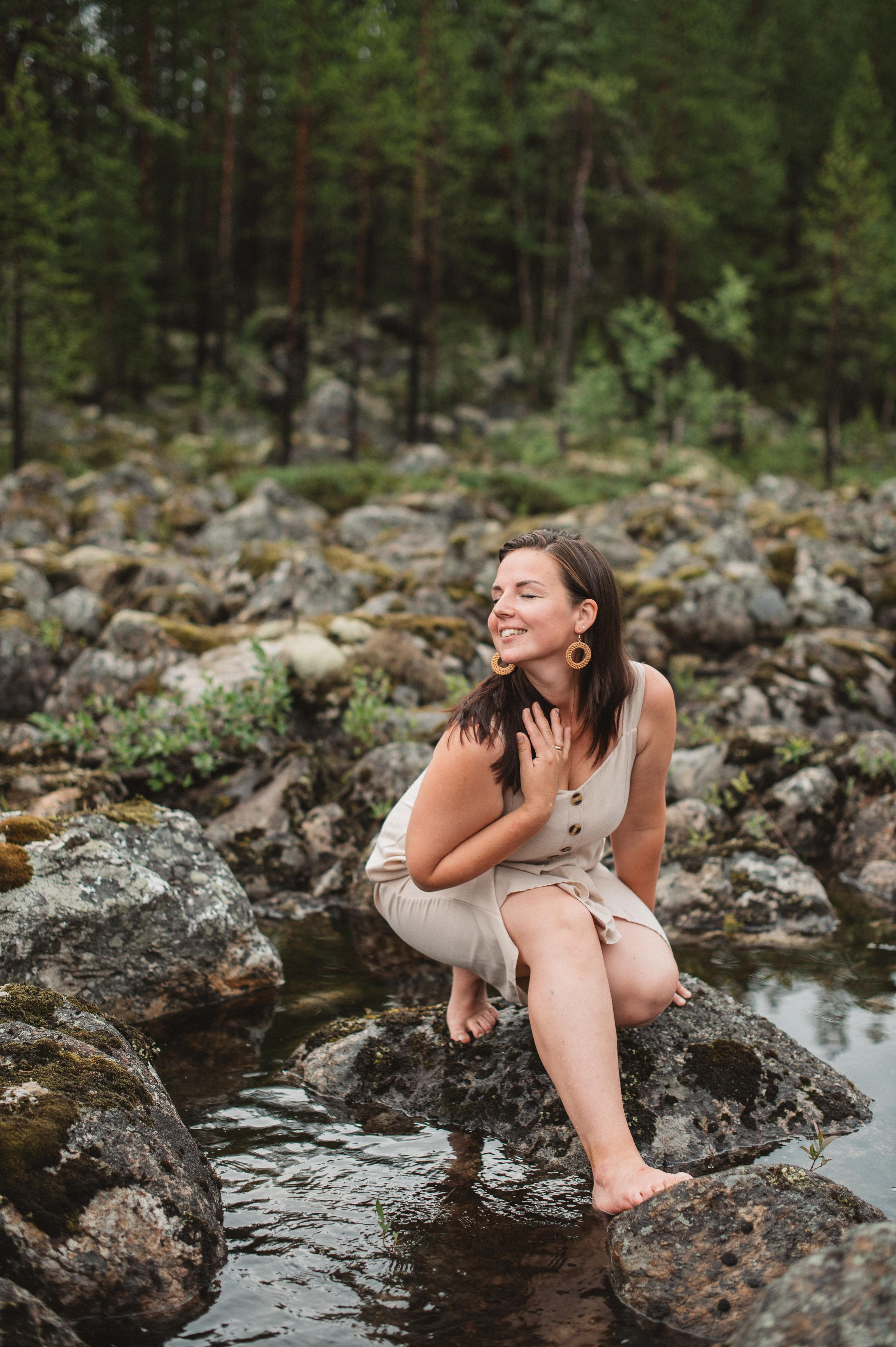Прогулка по камням. Фотограф Наталья Могилевская Мурманск Териберка Сейдозеро Рыбачий