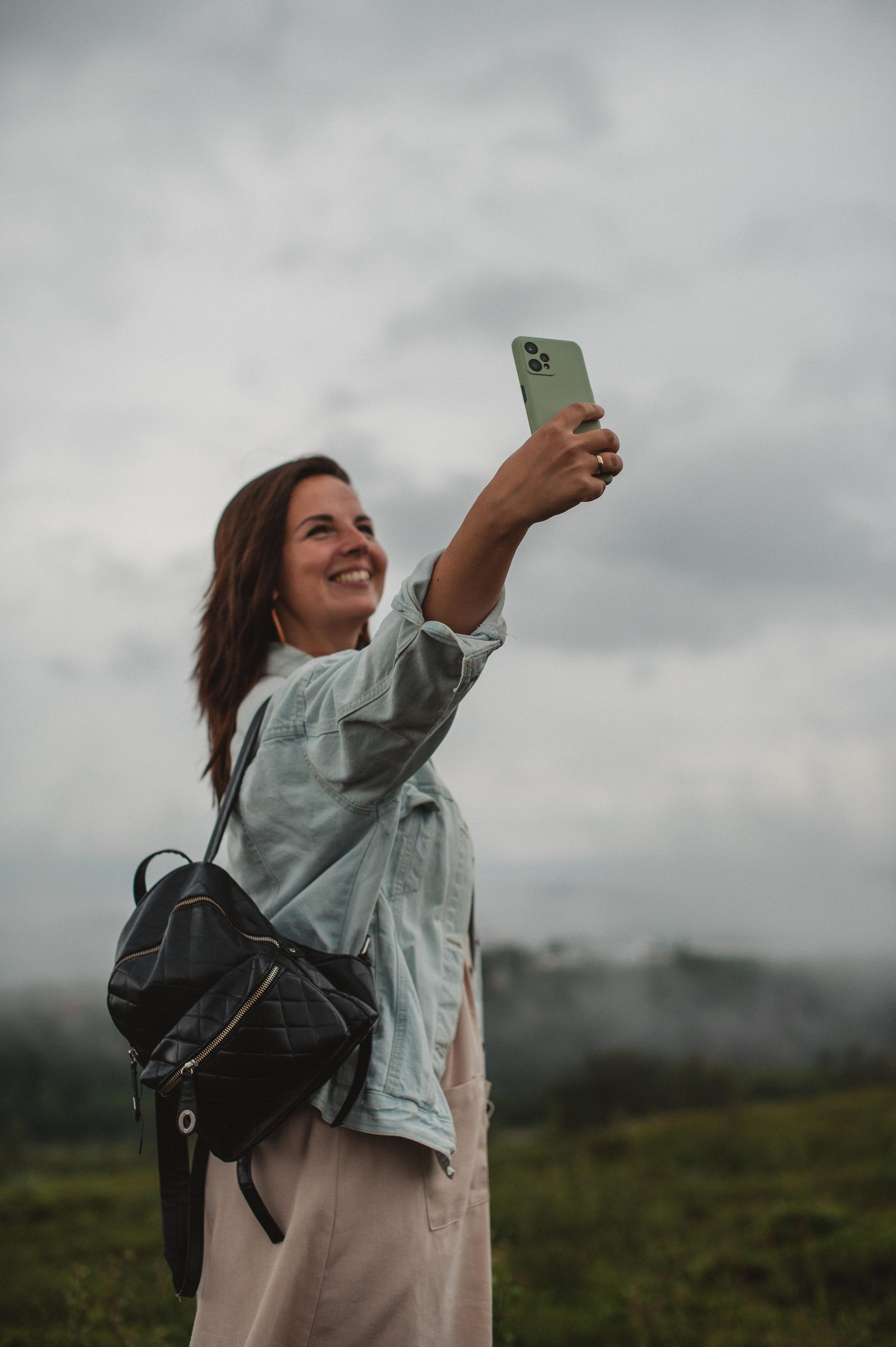 Прогулка по камням. Фотограф Наталья Могилевская Мурманск Териберка Сейдозеро Рыбачий