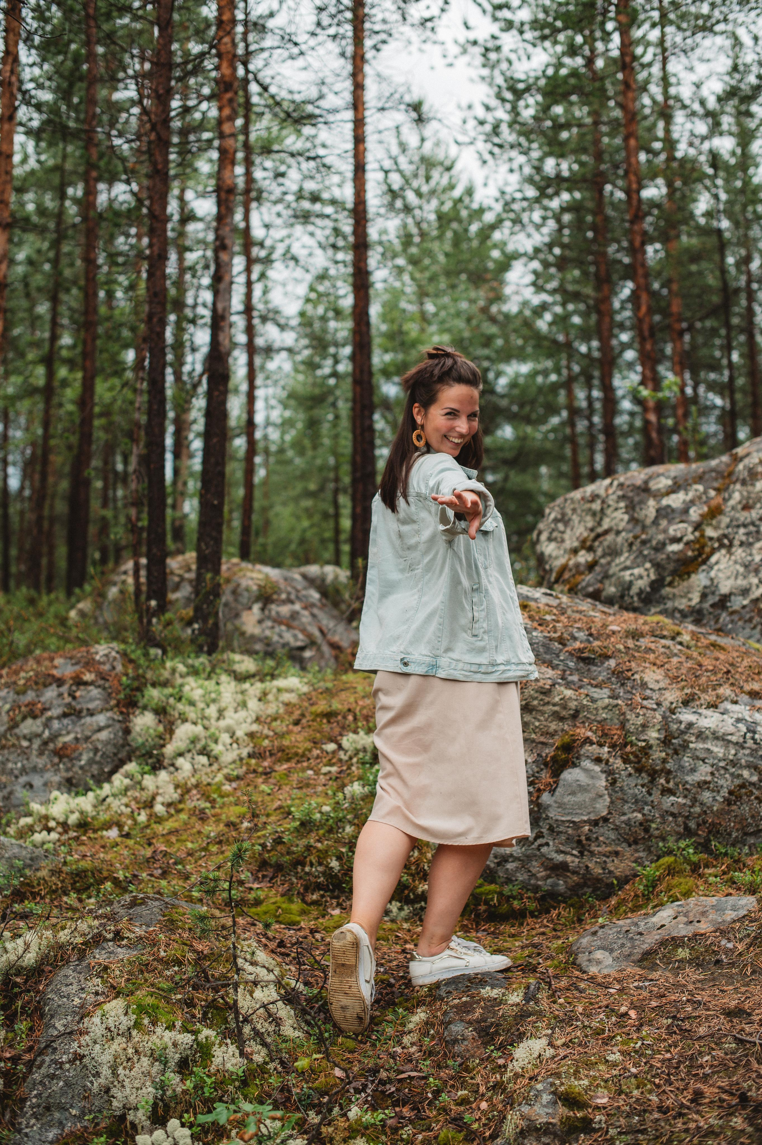 Прогулка по камням. Фотограф Наталья Могилевская Мурманск Териберка Сейдозеро Рыбачий
