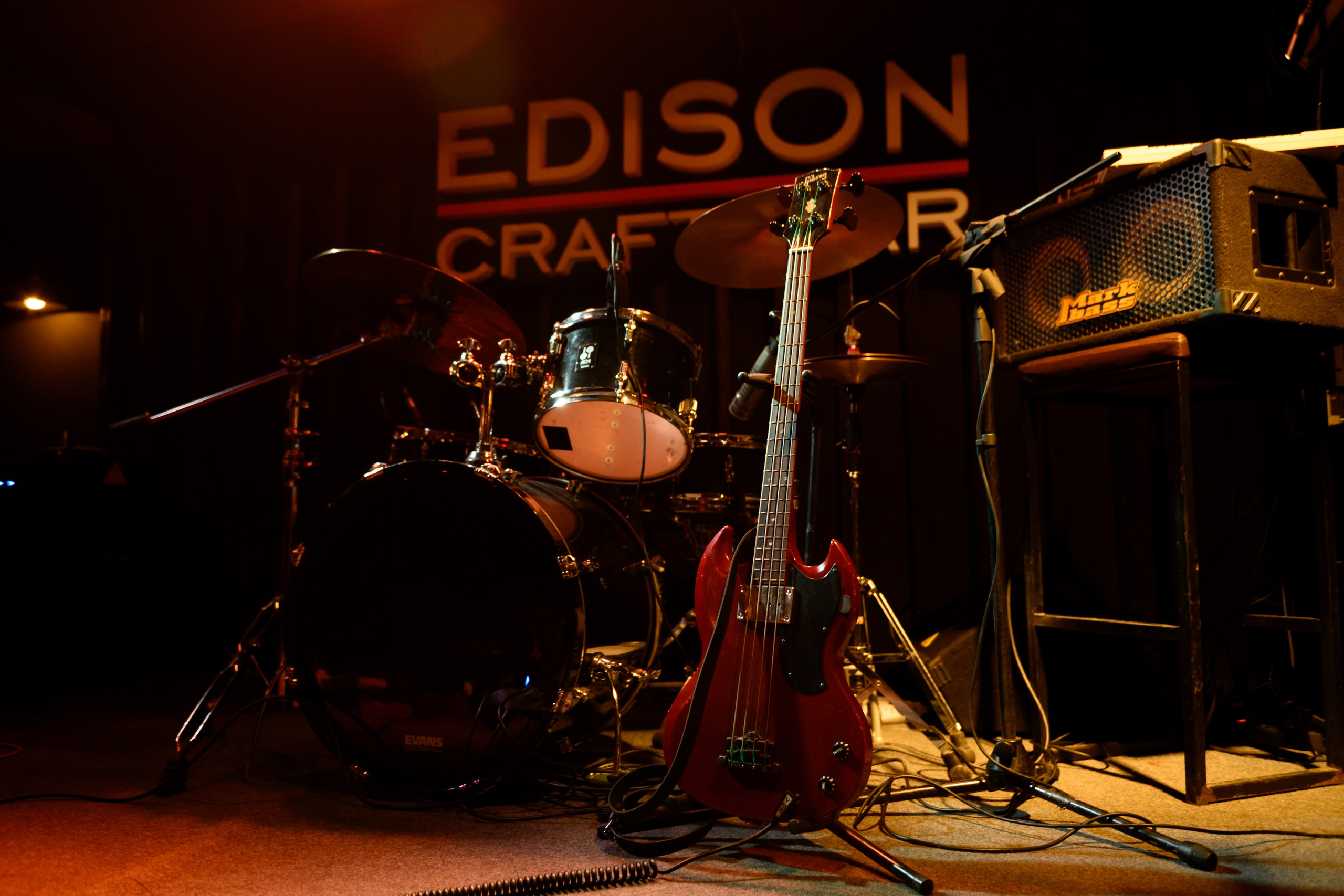 CRAFT BAR EDISON — Диктофон. Свадебный фотограф Иркутск Алексей Шульгин