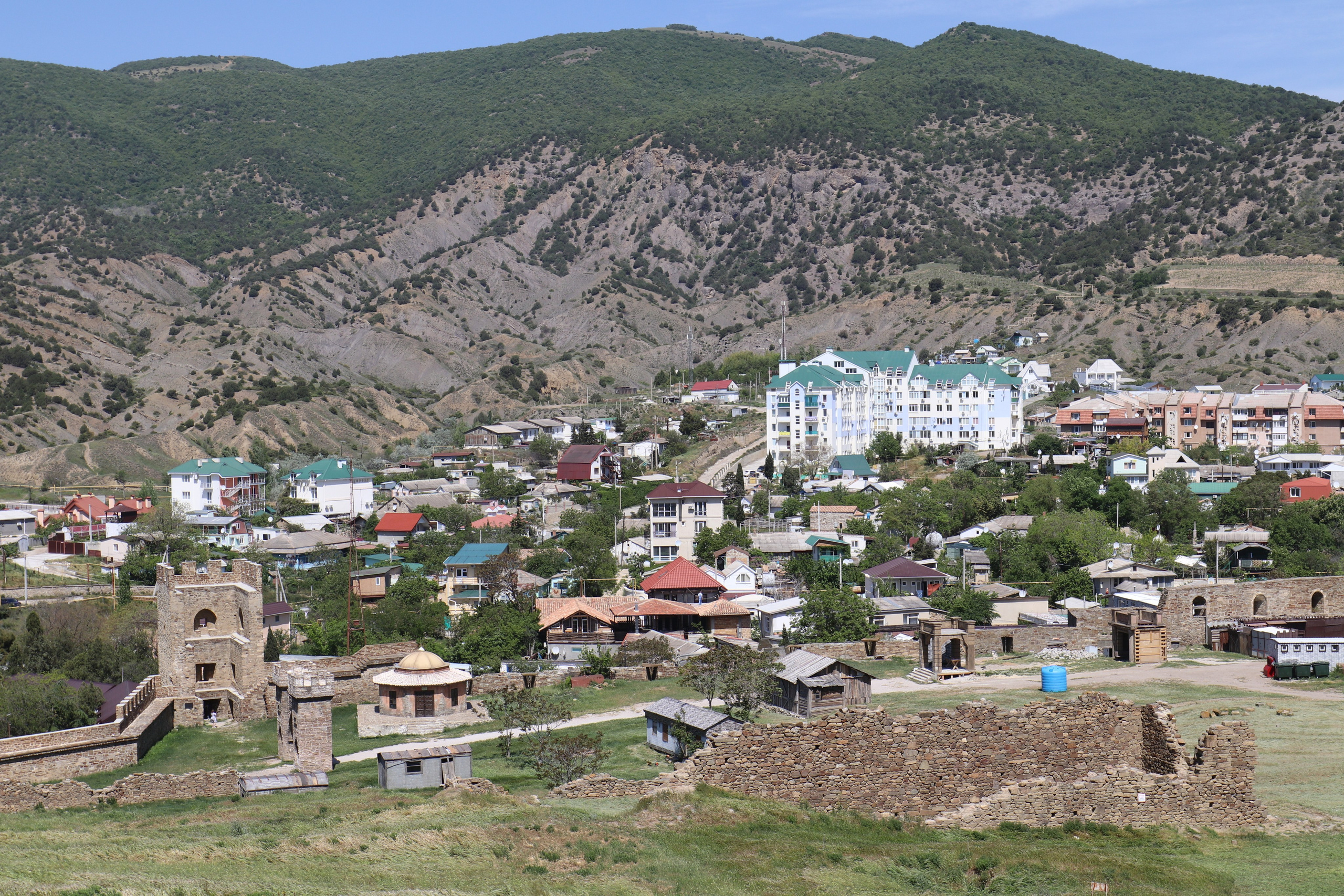 Крым. ЮБК (Бахчисарай, Демерджи, Судак). Первый скалолазный выезд. Май 2019. Путешественник-фотограф из Санкт-Петербурга Татьяна Свистулина