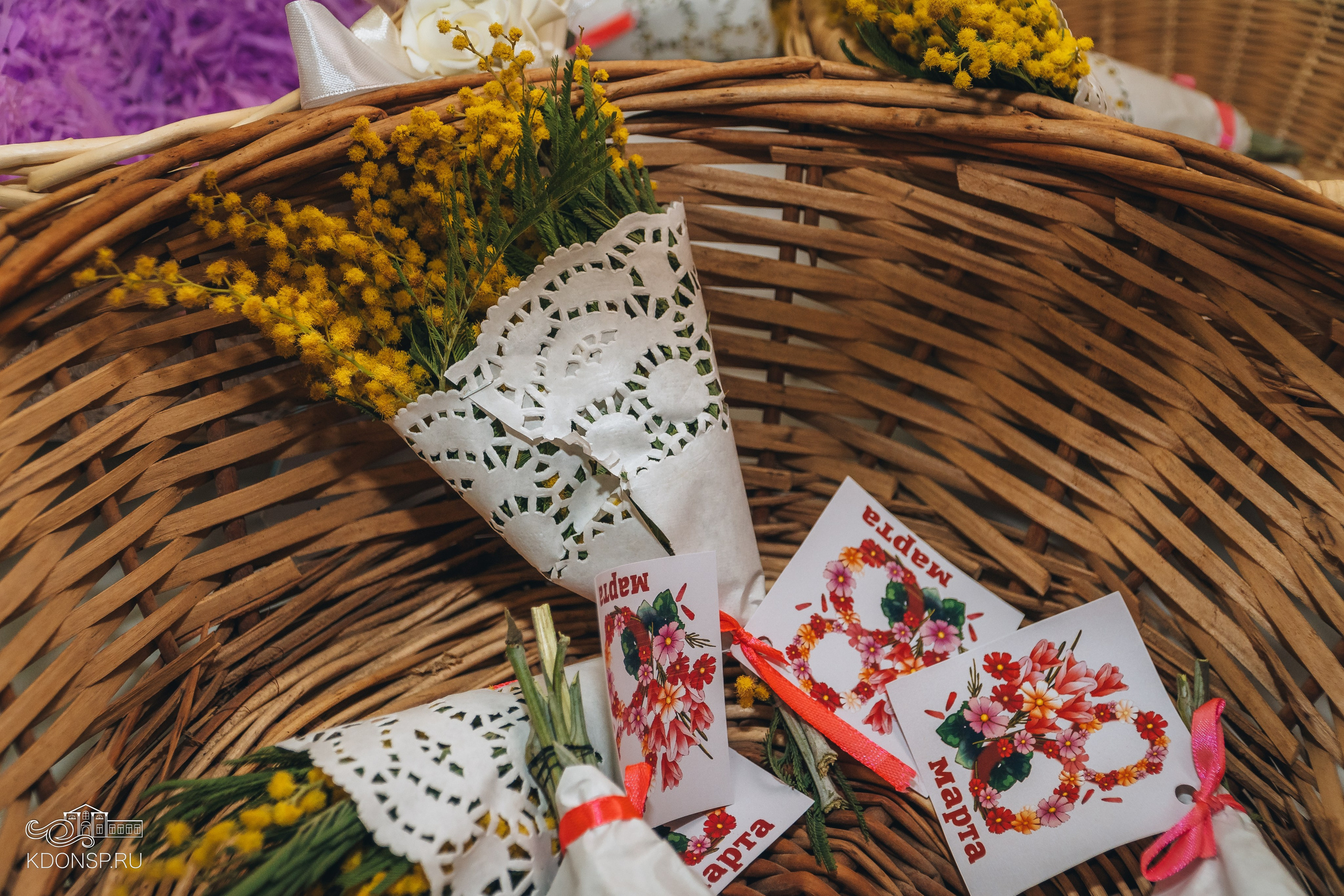 В преддверии праздника весны. Новотитаровский Дом культуры